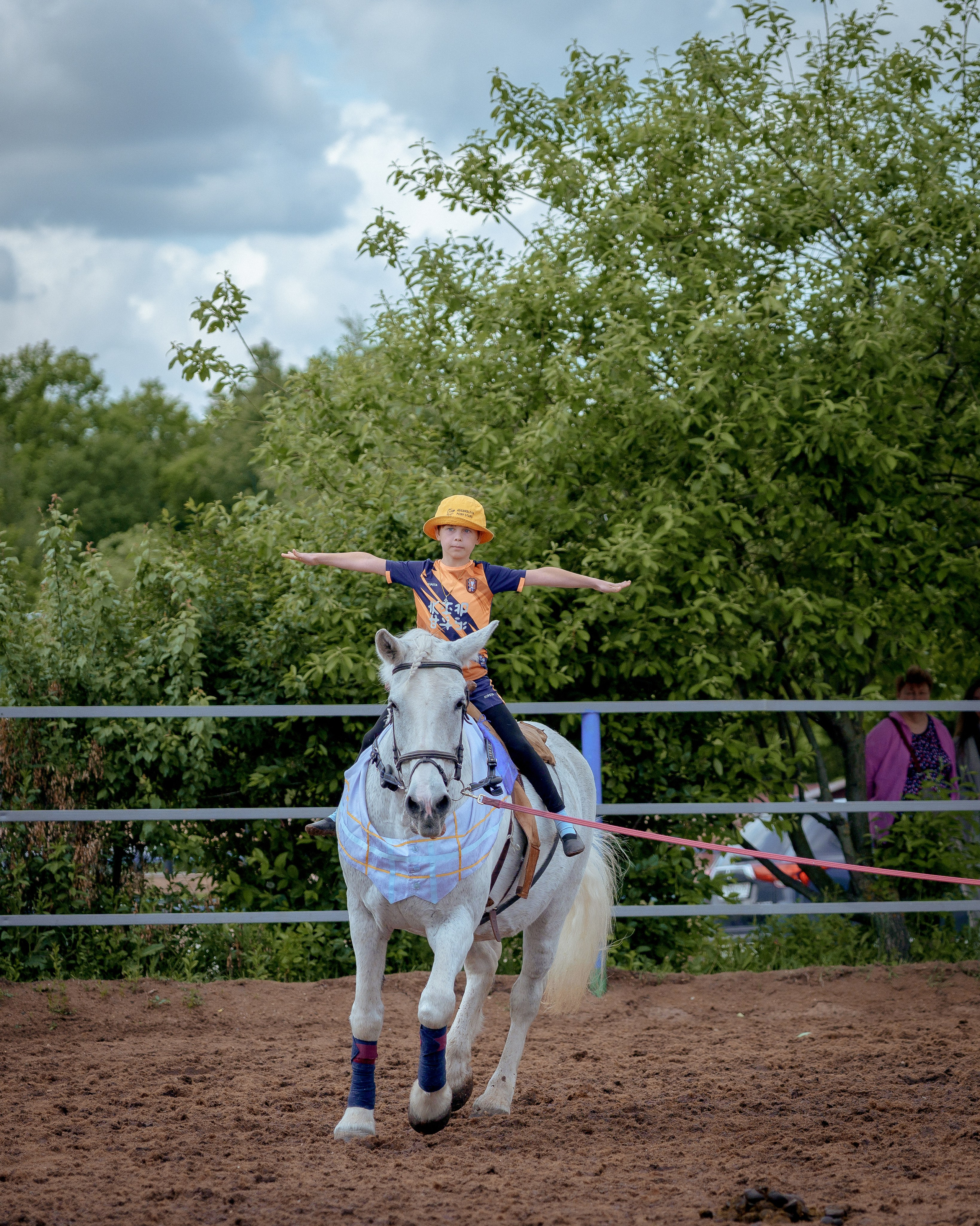 Конный клуб Горки. Портретный и семейный фотограф в Москве/Видное