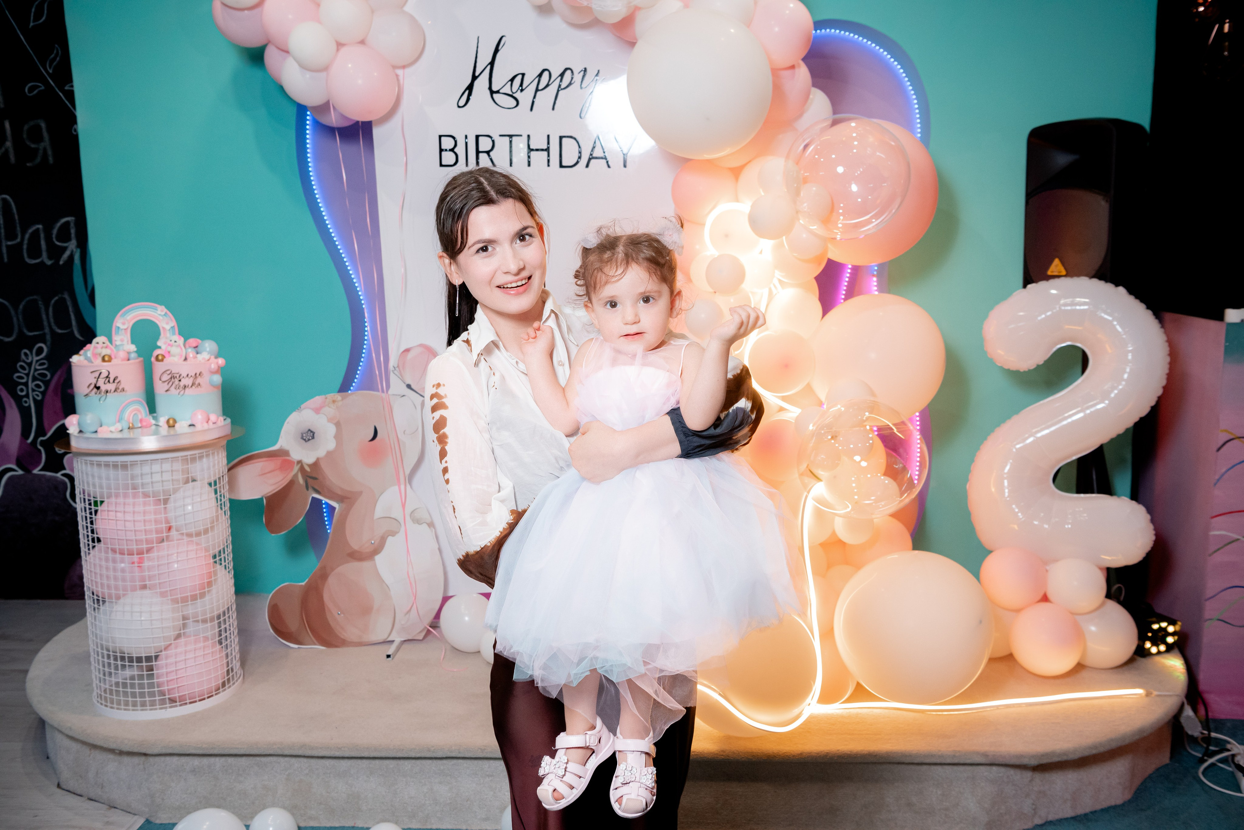 ДР Рая и Стелла в детская комната Сказочный Отель. Фотограф в Волгограде и Волжском Александр Горбань