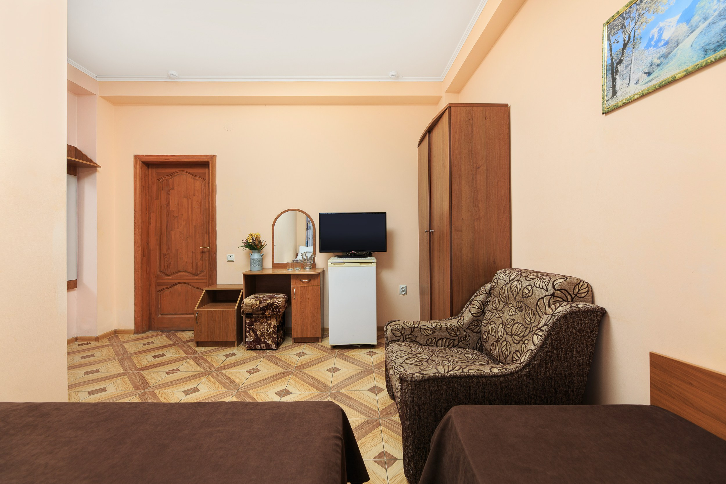 Фотосъёмка номеров с дополнительным освещением. Профессиональная фотосъёмка интерьеров, предметная фотосессия еды для меню г. Анапа