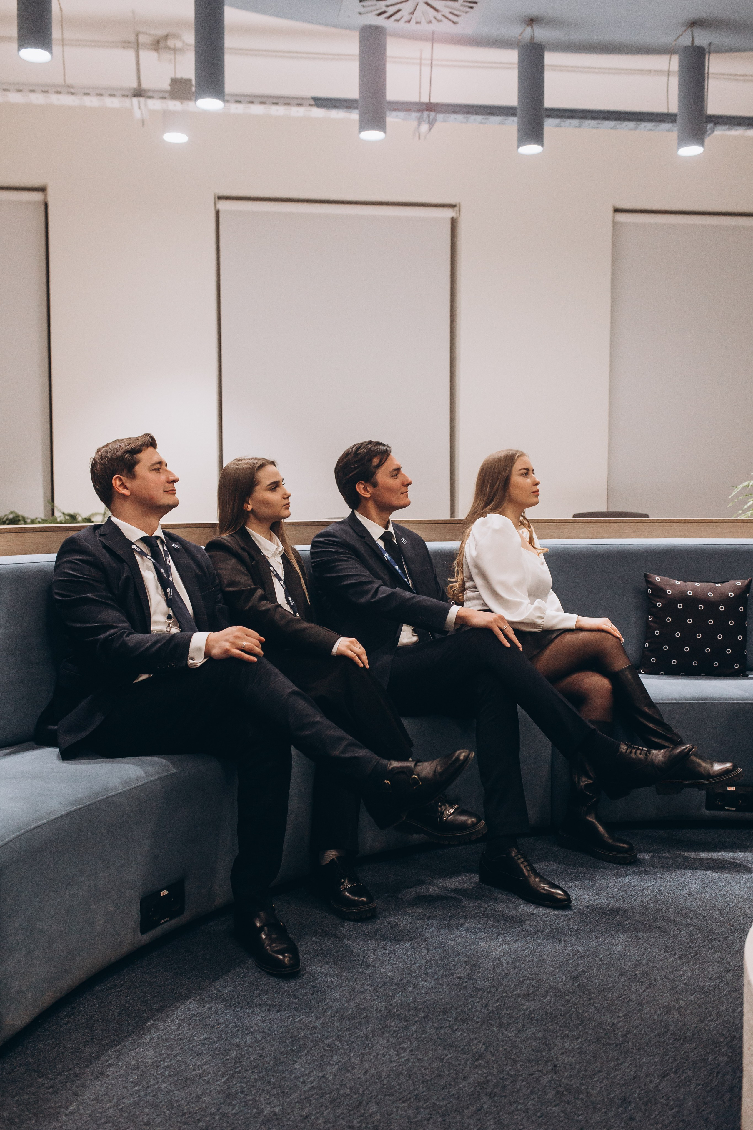 Фотосессия команды «Бизнес бюро». Фотограф Артем Бросов в Санкт-Петербурге и Дубае