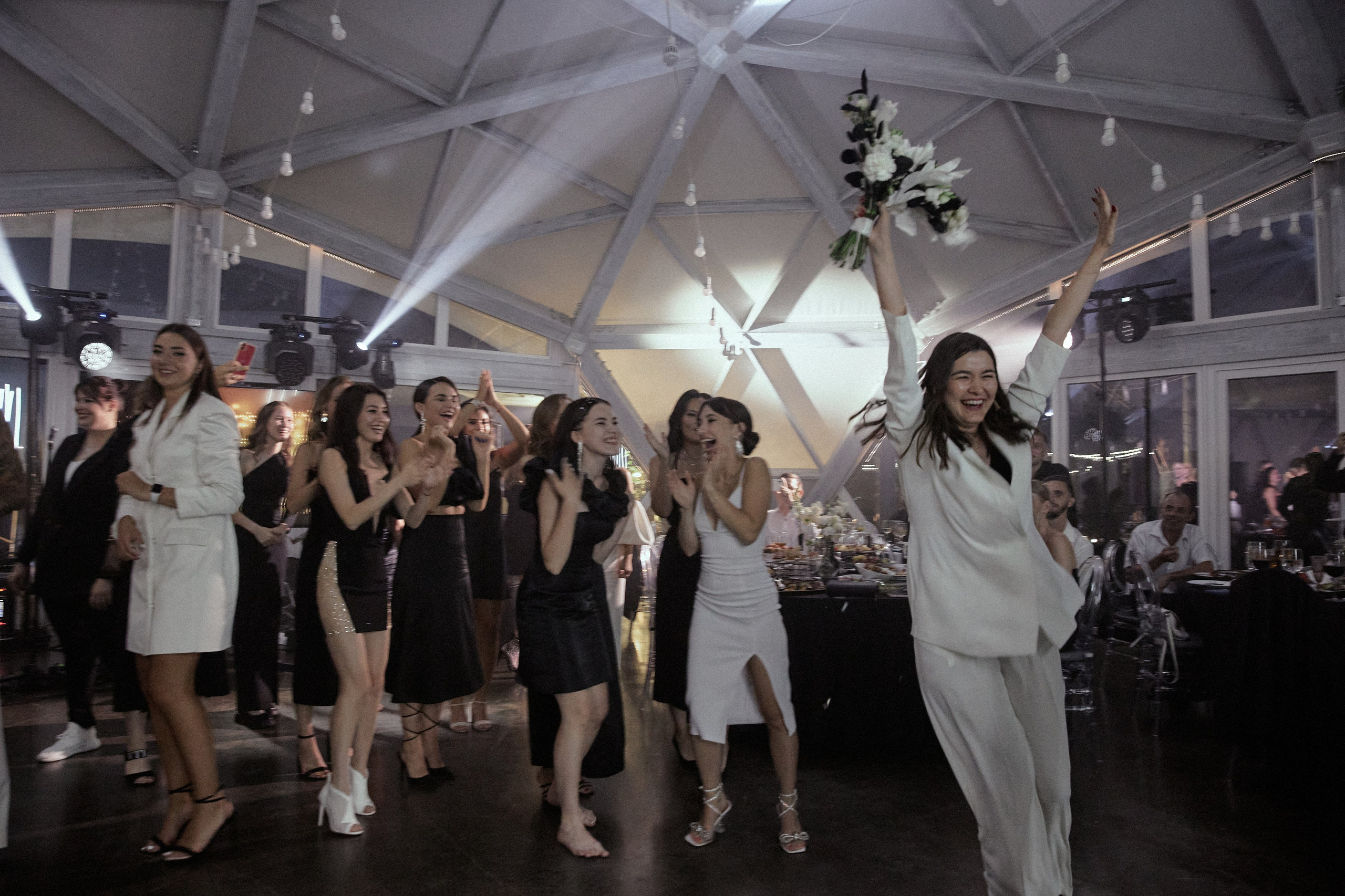 TOTAL BLACK. Дмитрий Мазуркевич: Профессиональный Репортажный Фотограф