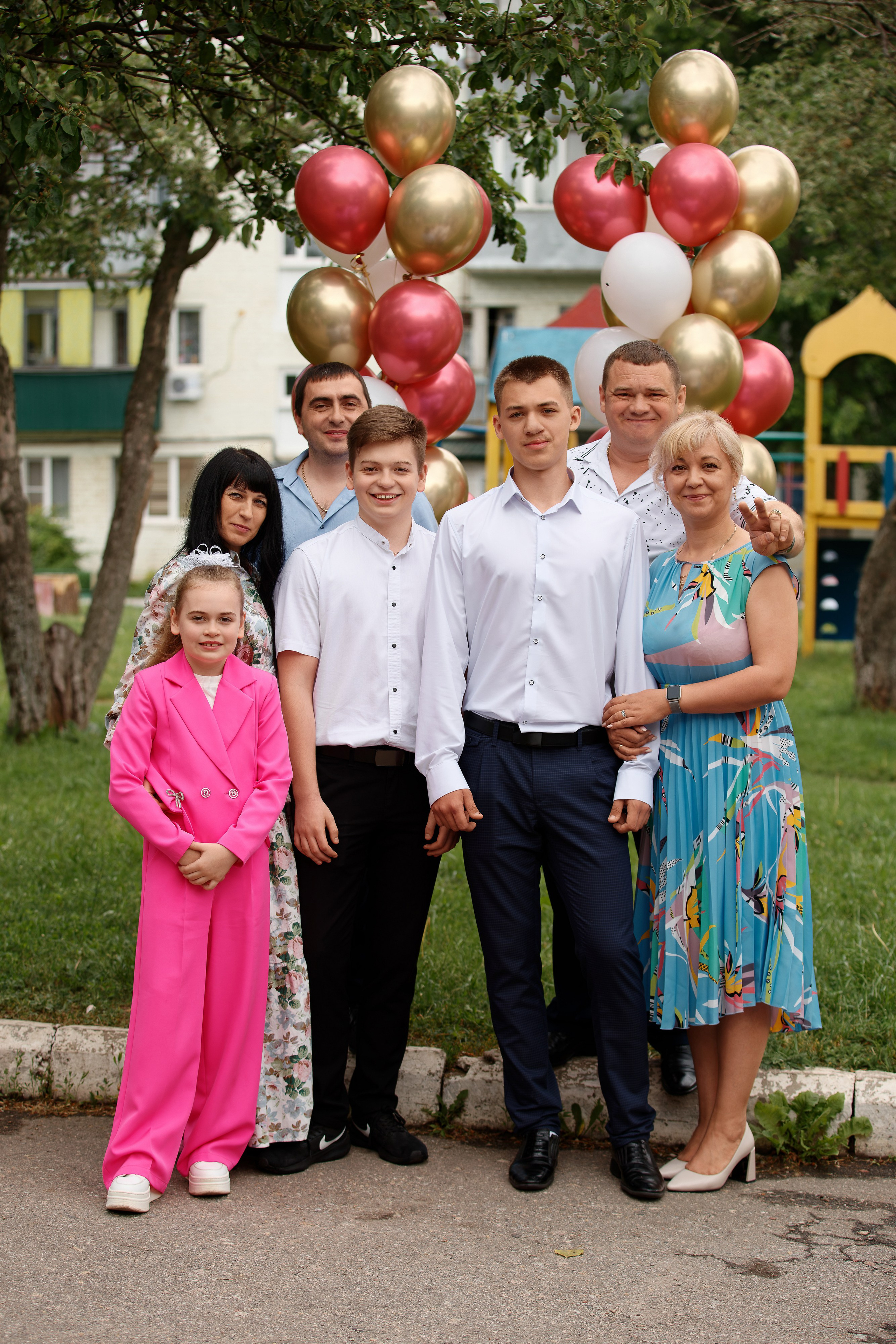 Вручение аттестатов Школа № 57. Семейный фотограф — Макс Белогрудов