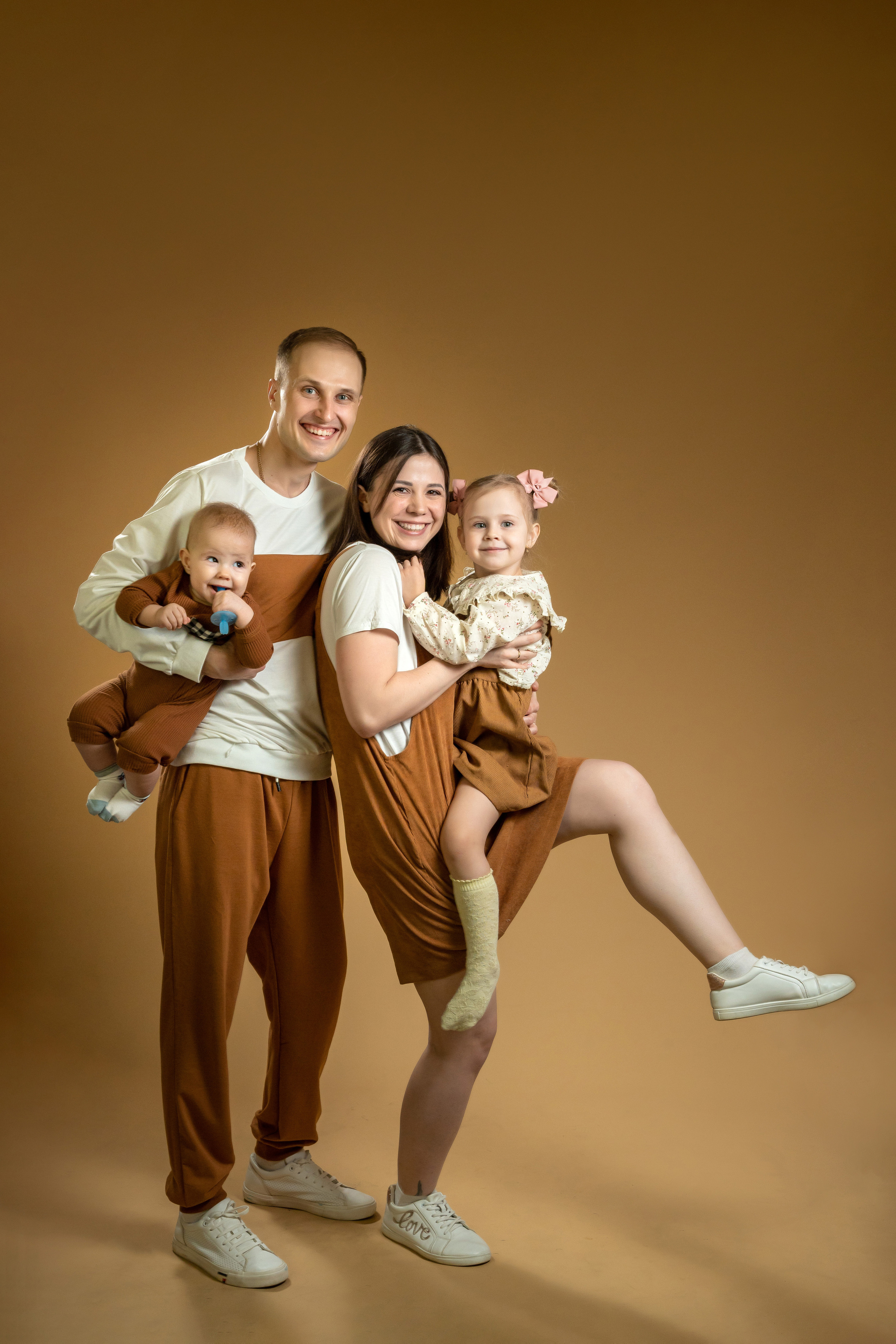 Семья. Череваненко Сергей и Элина — свадебный фотограф видеограф