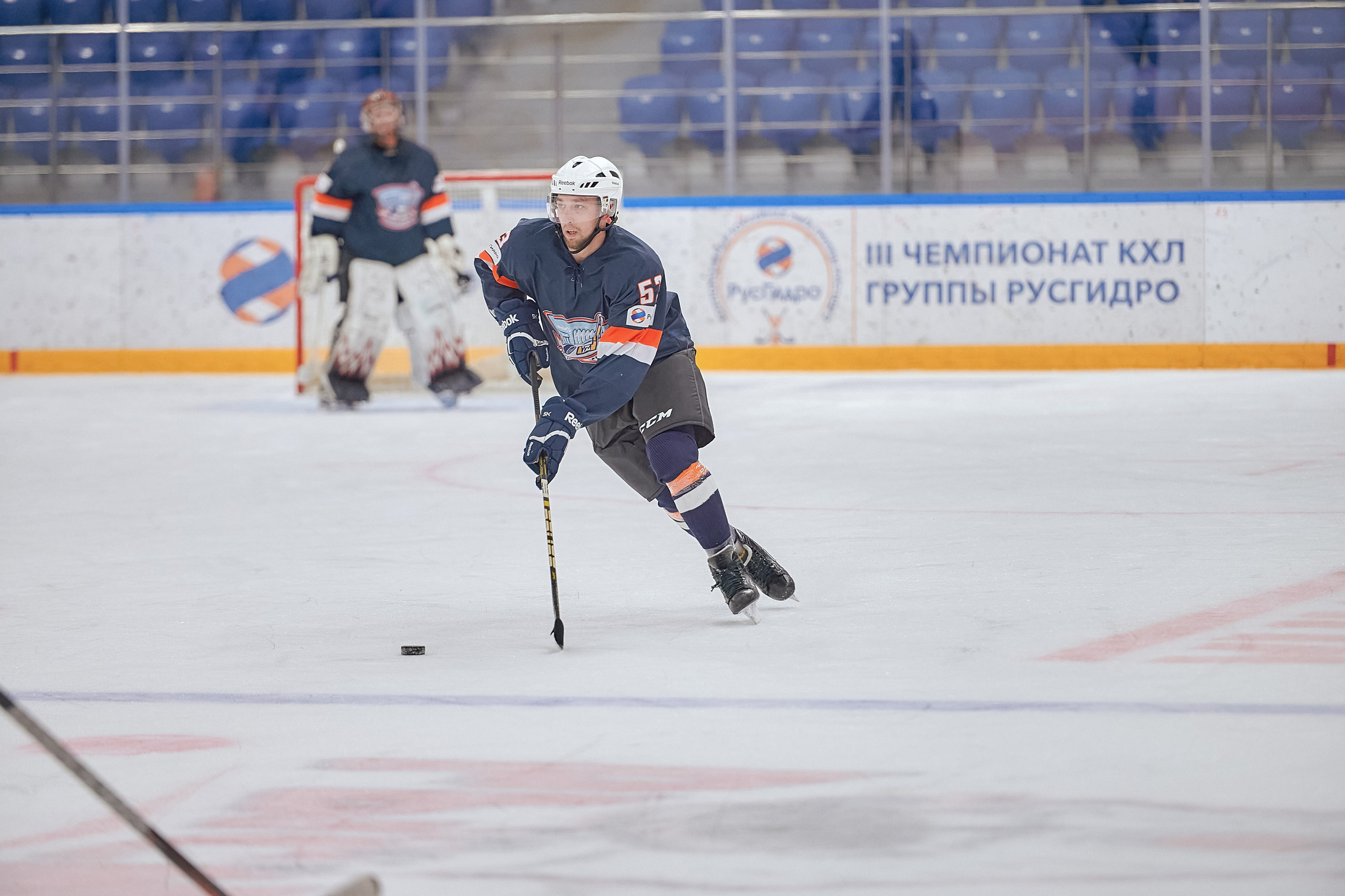 Портфолио репортажной фотосъёмки: Кристалл арена — Хоккей — РусГидро. Фотограф Яковлев Роман — Красноярск