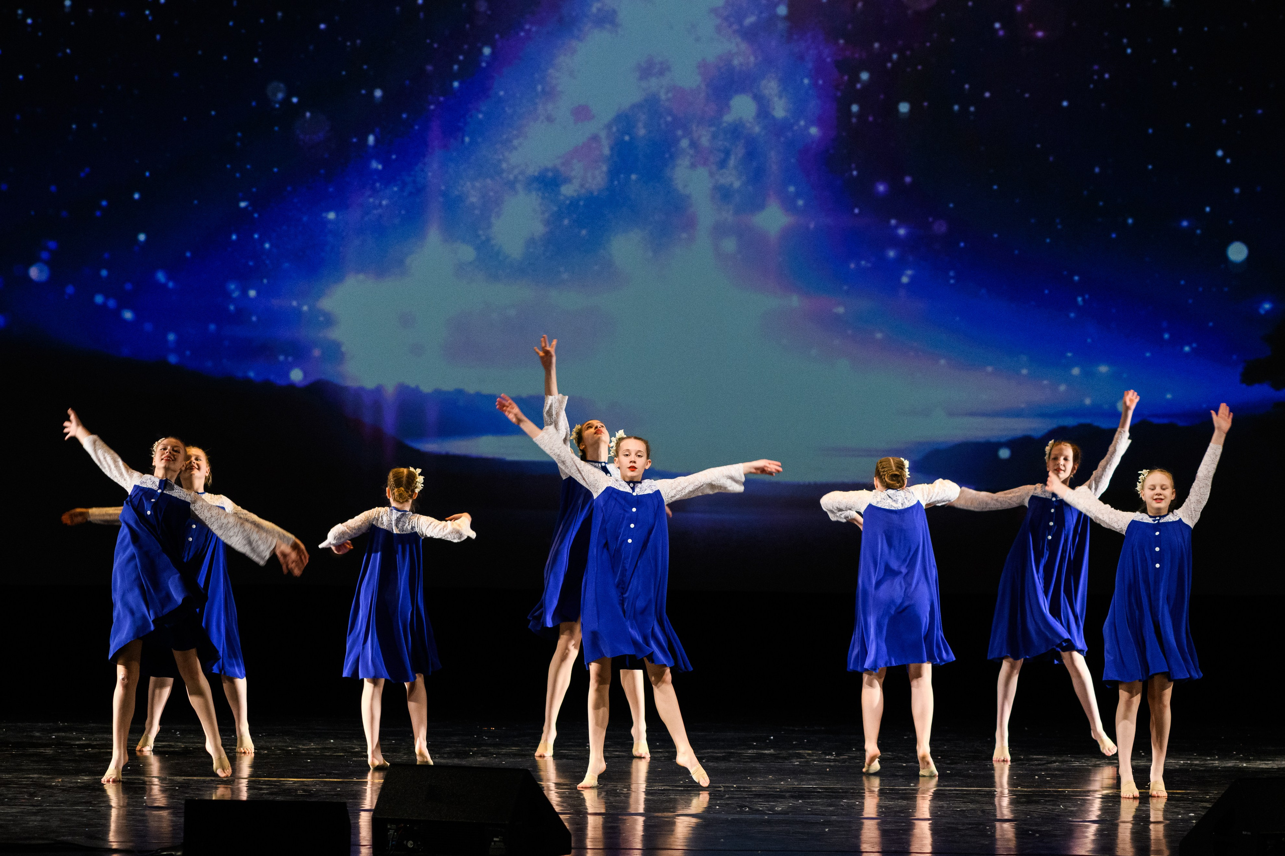 23 апреля, часть 2, БКЗ Октябрьский, г. Санкт-Петербург. Золотое яблочко