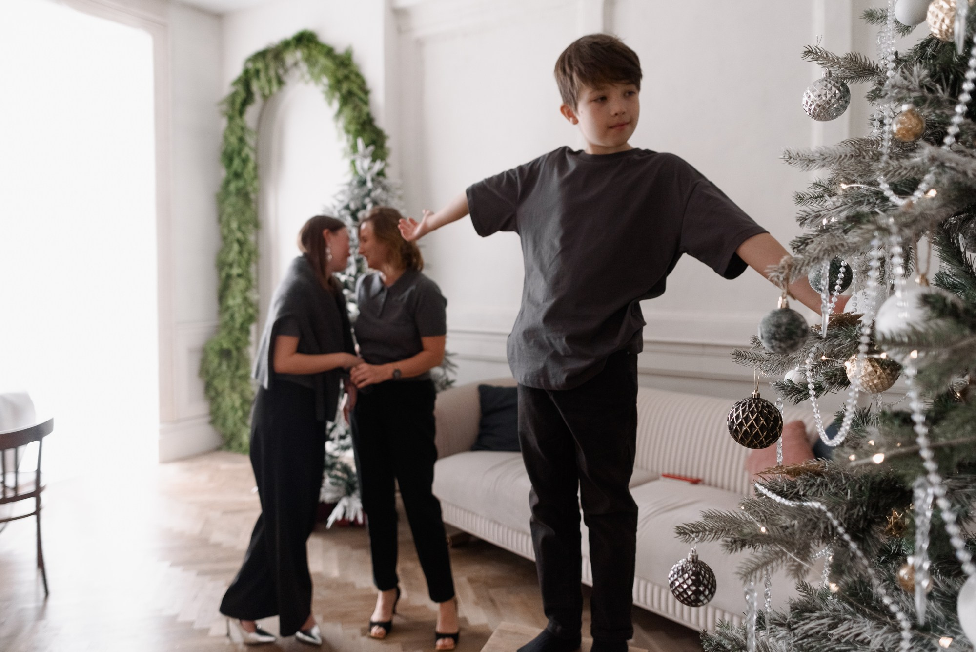 Емейная фотосессия мама, дочь и сын в Тюмени — Дарья Мустафина. Портретный фотограф Тюмень Дарья Мустафина