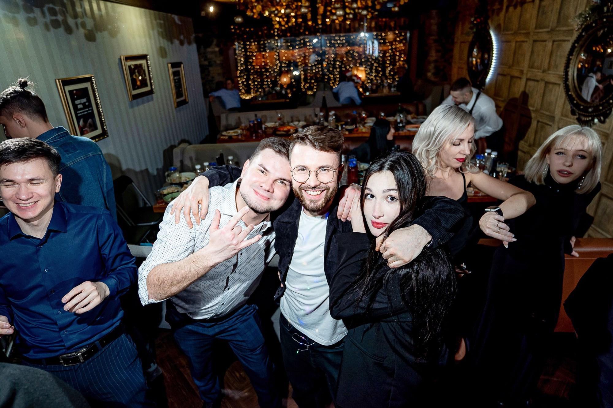 Новый год 2024 в Peoples. Сергей Кошкин. Репортажная и ивент-фотография в Сургуте