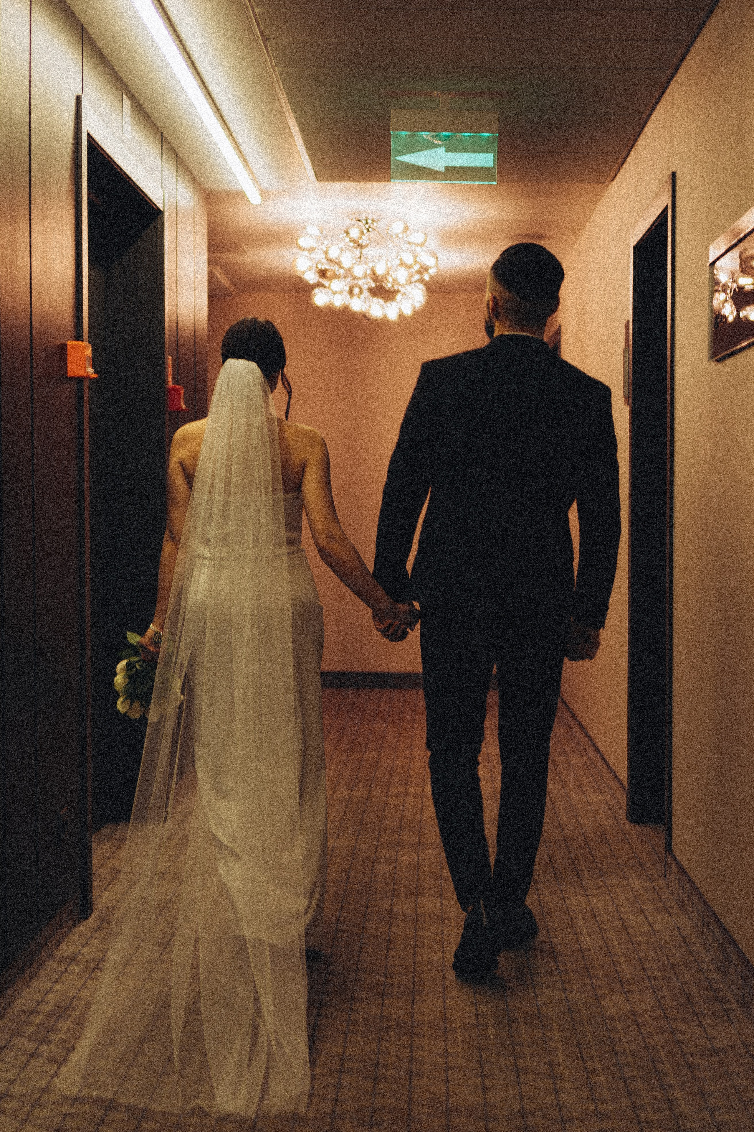 СВАДЕБНАЯ СЬЕМКА СБОРОВ ЖЕНИХА И НЕВЕСТЫ В ОТЕЛЕ И ТАКЖЕ ФОТОСЕССИИЯ В ОТЕЛЕЕ МЕГАПОЛИС БРЯНСК. Профессиональный фотограф, Санкт-Петербург — Виктория Богомолова