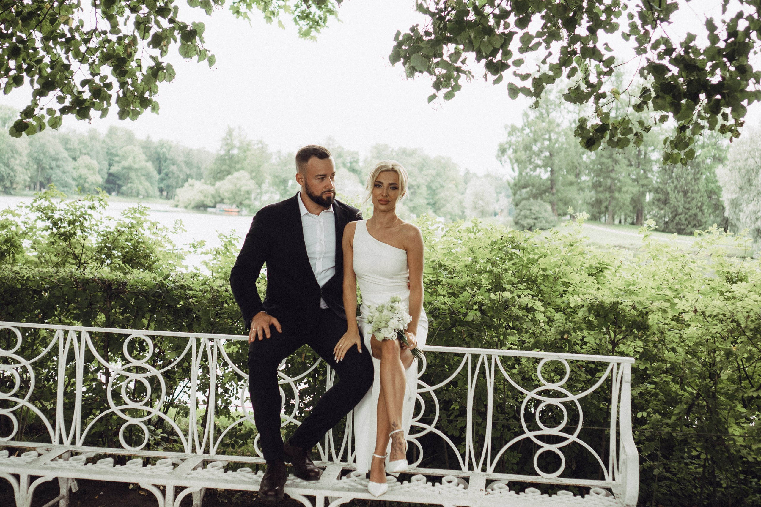 СВАДЕБНАЯ ИСТОРИЯ В ГОРОДЕ ПУШКИН ВОЗЛЕ ЕКАТЕРИНИНСКОГО ДВОРЦА И В ПАРКЕ. Профессиональный фотограф, Санкт-Петербург — Виктория Богомолова