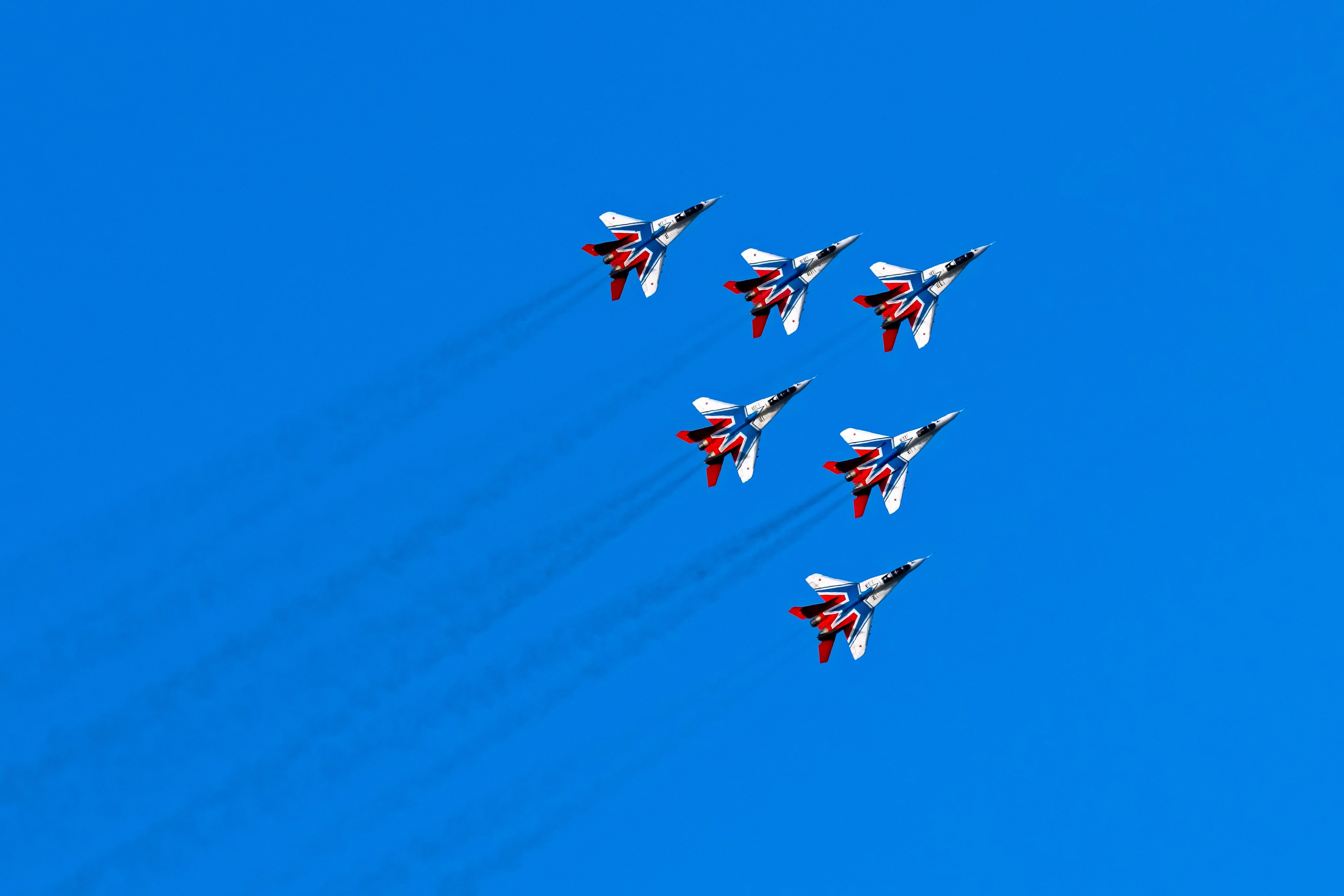 Авиация: самолеты, вертолеты, небесные зарисовки. От прошлого к будущему авиации через фотографию