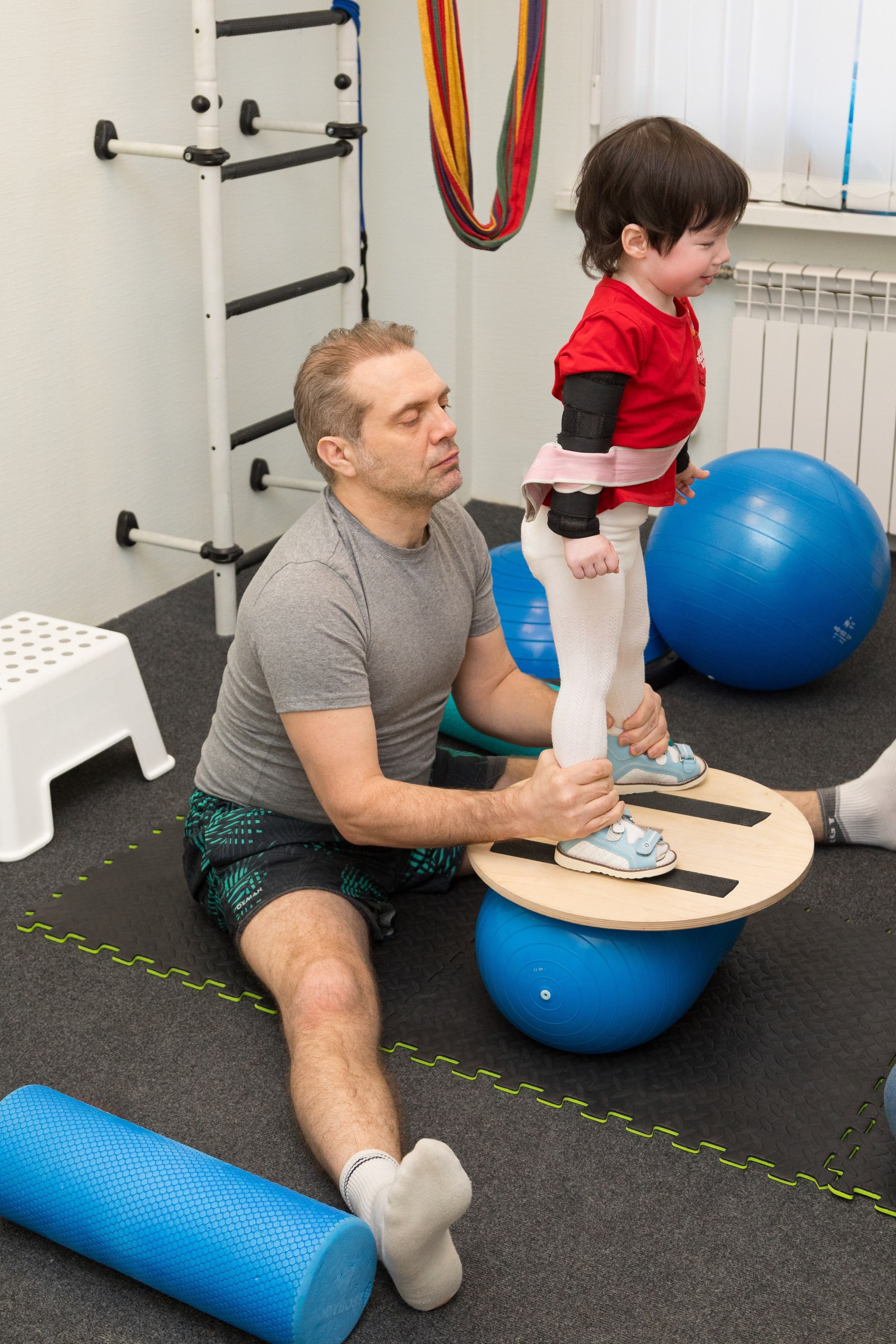 Для детского реабилитационного центра Первый шаг. Детский и контент фотограф Надя Волкова Санкт-Петербург