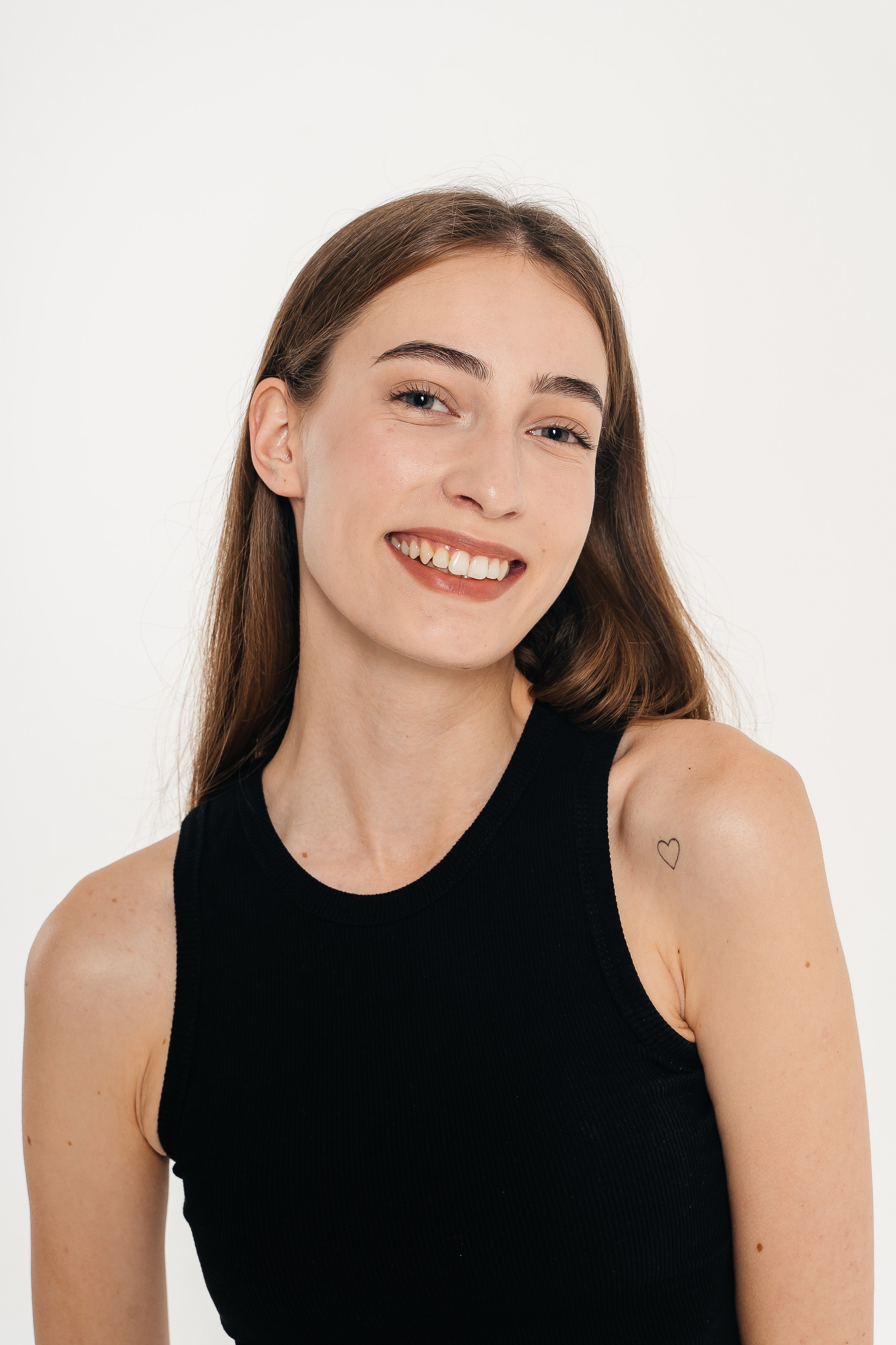 Julia. Modeling agency TM MODELS