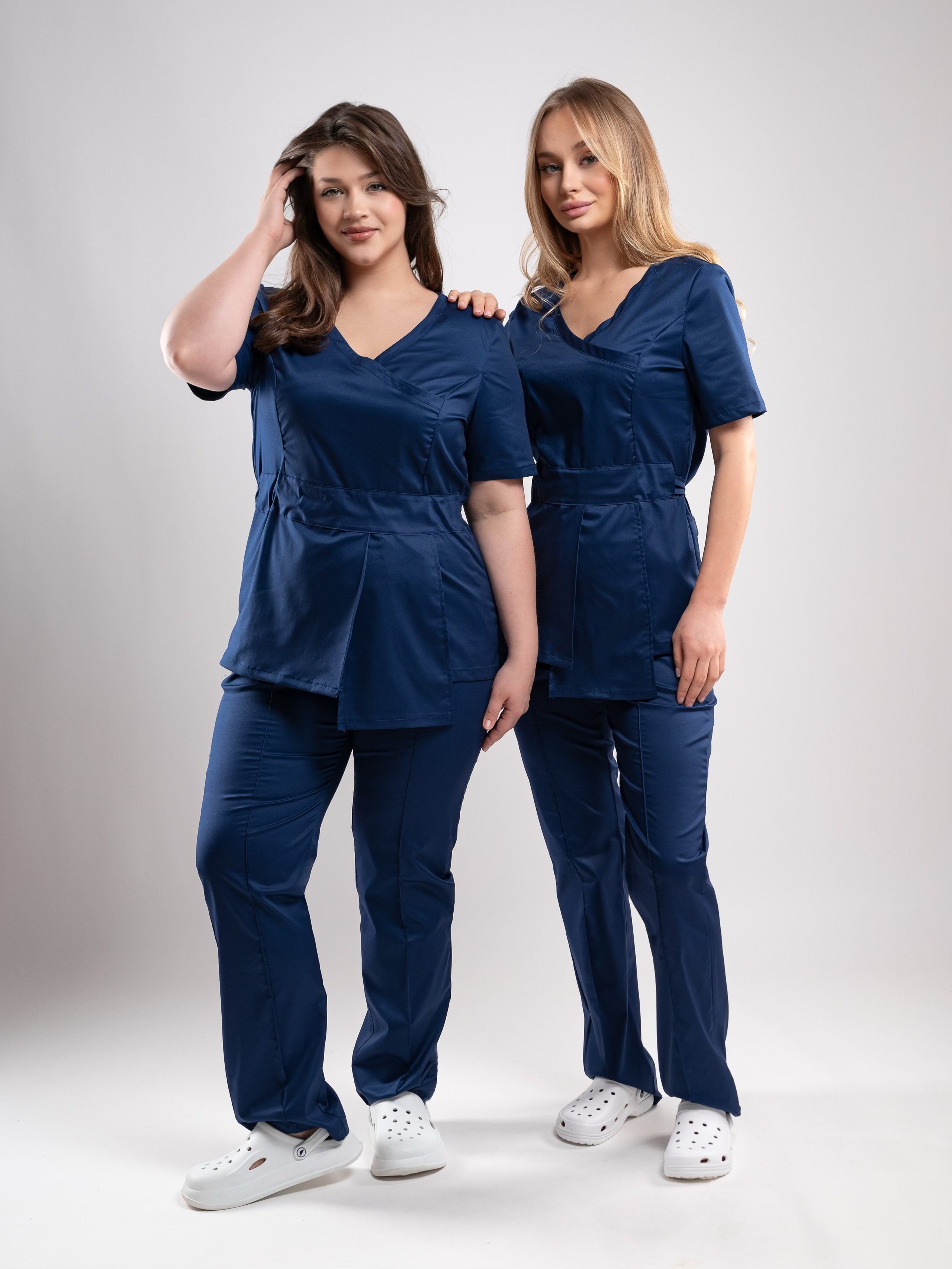 Медицинские костюмы. Предметный фотограф, фото для маркетплейсов Пятигорск, КМВ