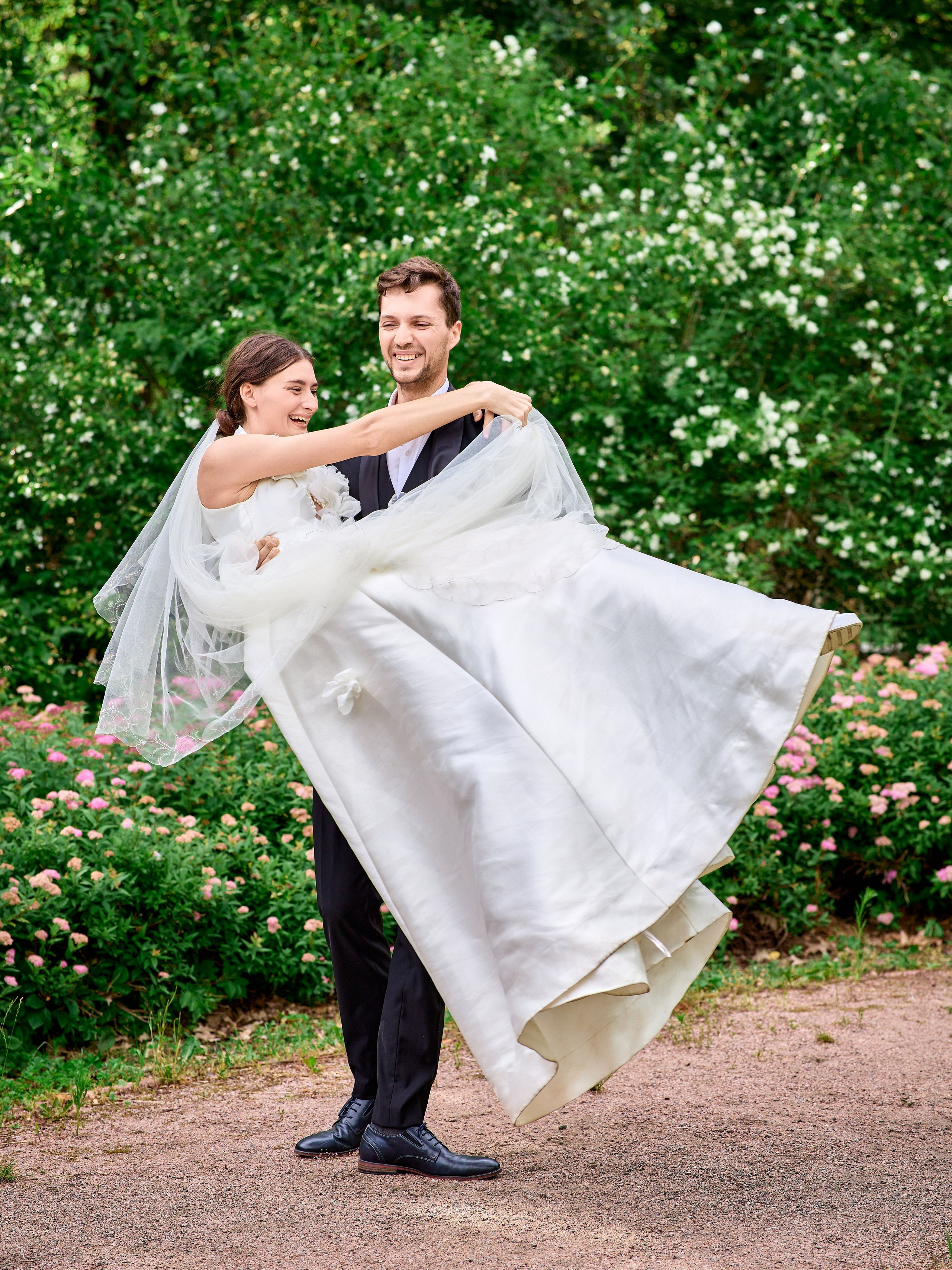 Свадебная прогулка в парке Горького в Москве