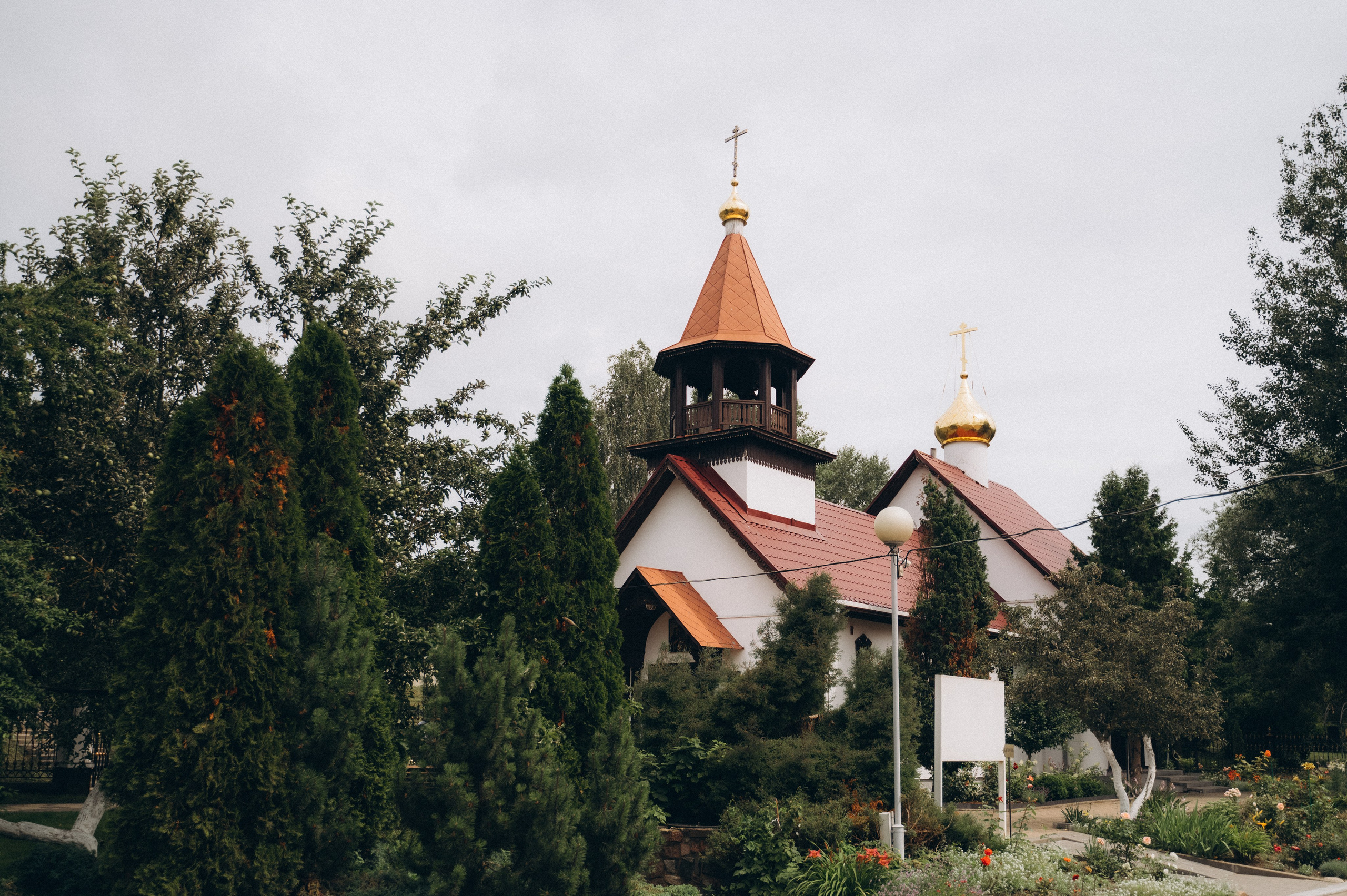 Крещение Владиславы (Криптовый храм в честь собора Новомучеников и Исповедников земли Белорусской). Семейный фотограф в Минске Дарья Дреко