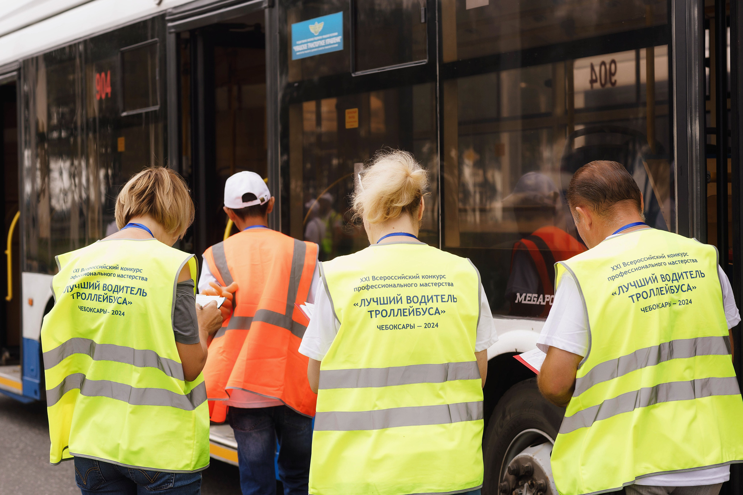 Лучший водитель троллейбуса России — 2024. Портретный и репортажный фотограф в Чебоксарах Андриян Чаркин
