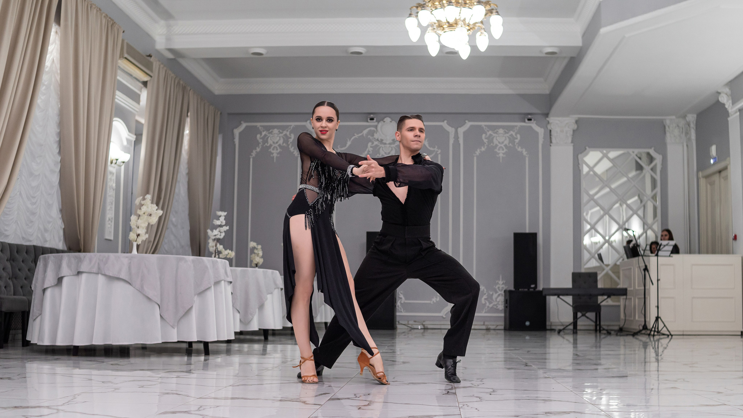 Поэтический вечер с Юлией Амшинской. Бжицких Виталий — фотограф г. Ульяновск