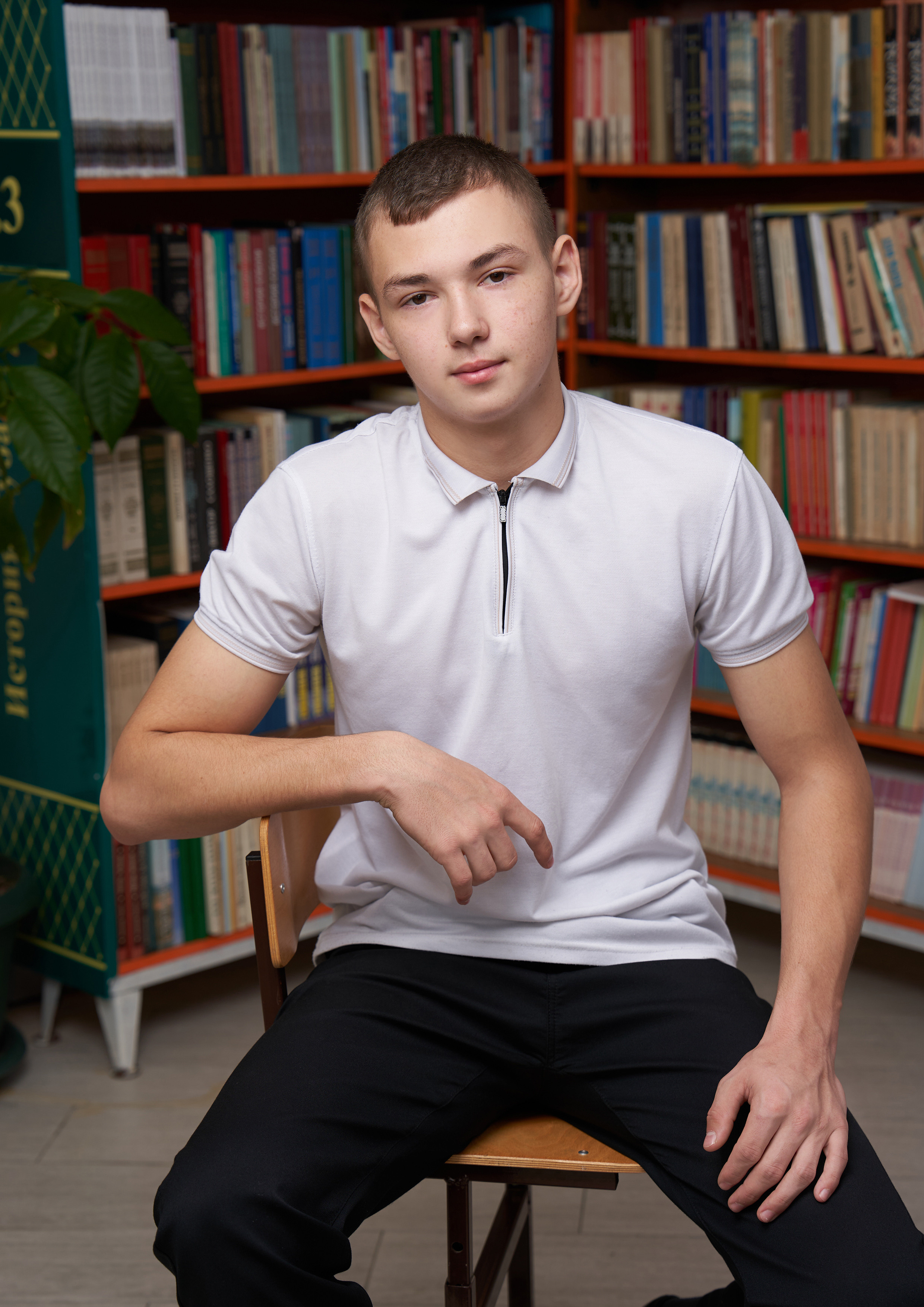 Школа 1 — 9 «Б». Красивый выпускной альбом в Краснодаре