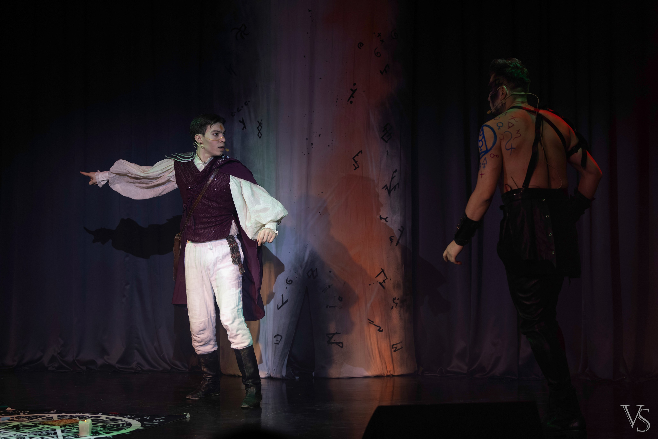 Книга стихий 25.01. Фотограф Виктор Степанов