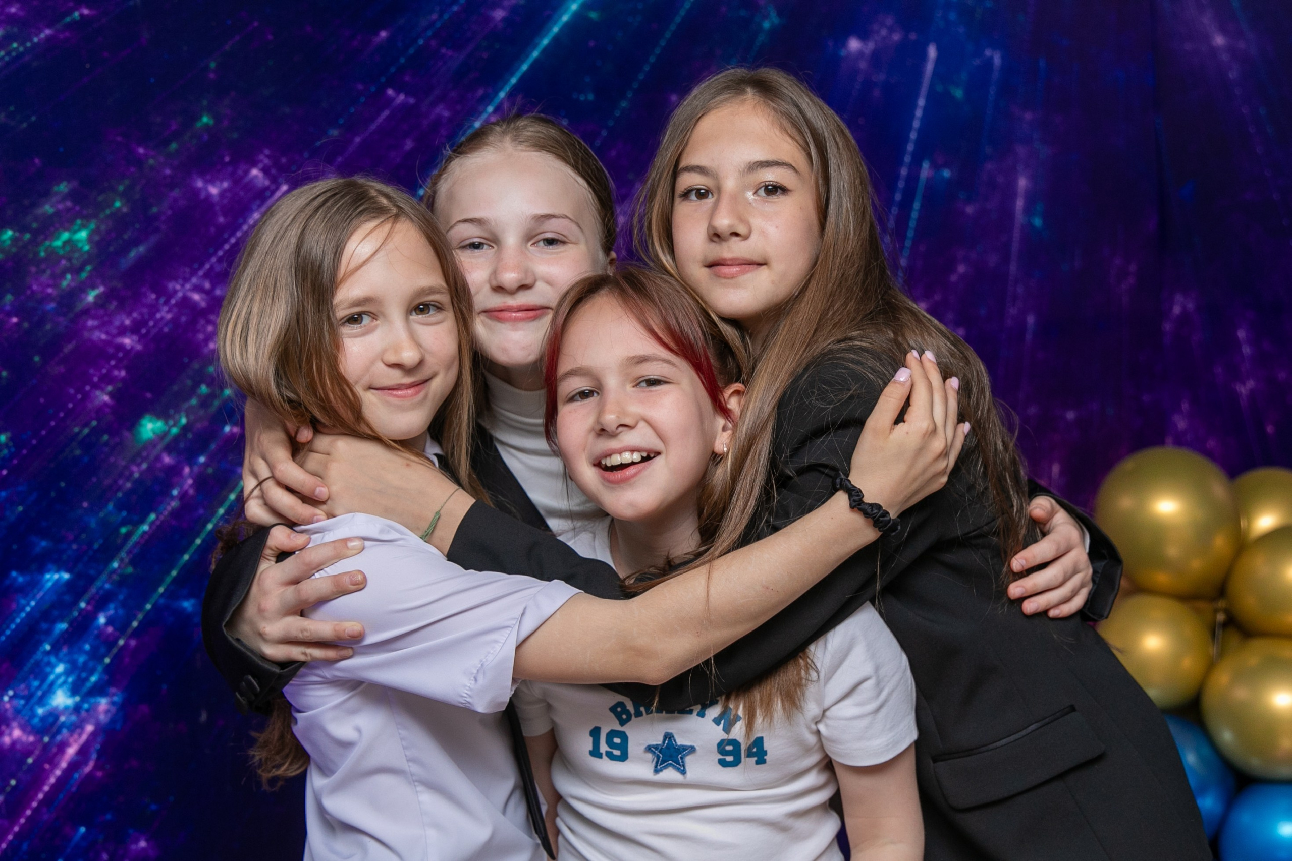 Выпускной 4 класс Гимназия 3 2025. Школьный и детский фотограф в Южно-Сахалинске Анастасия Лескова