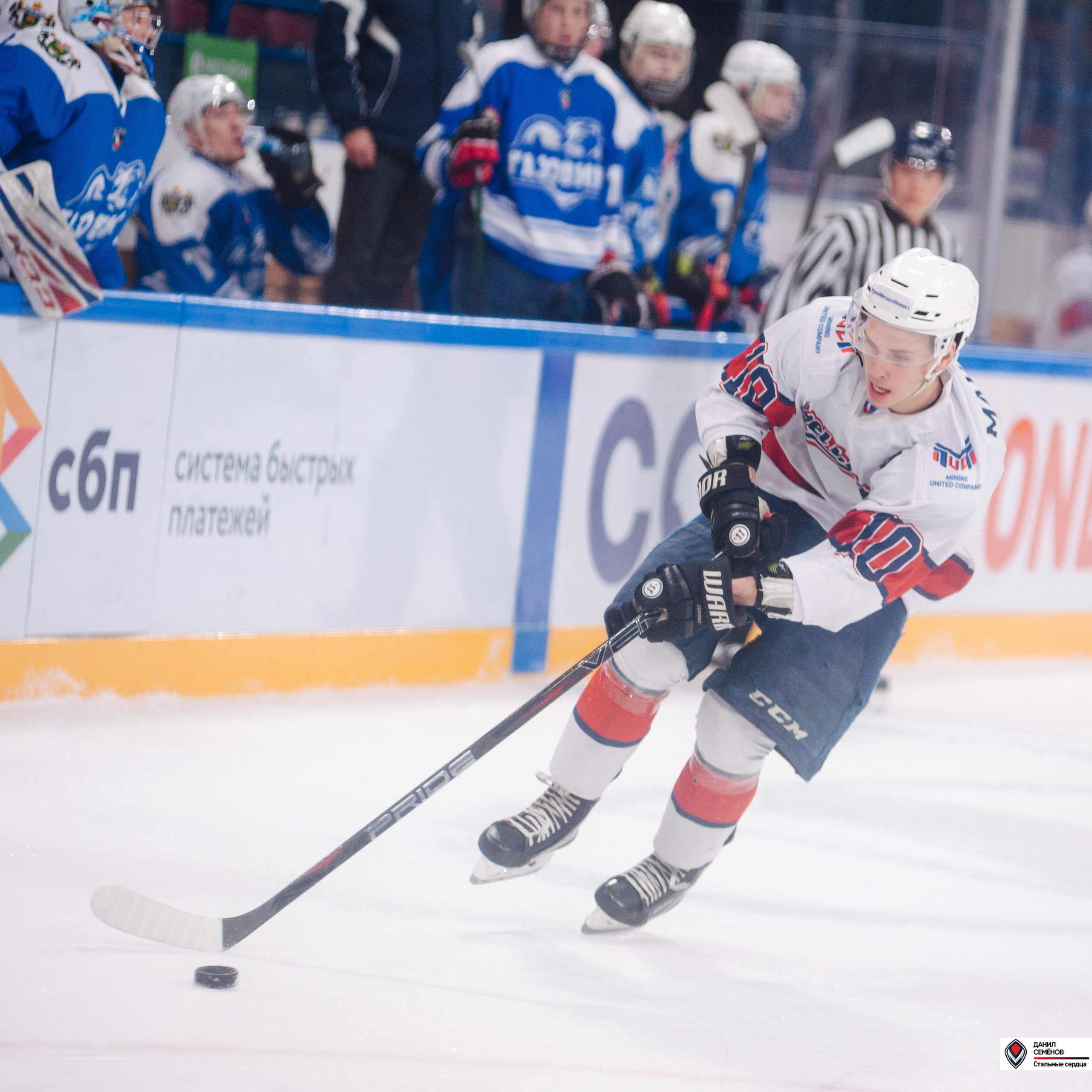 Чемпионат СХЛ. Стальные сердца — Газовик. Фотограф Магнитогорск Данил Семенов