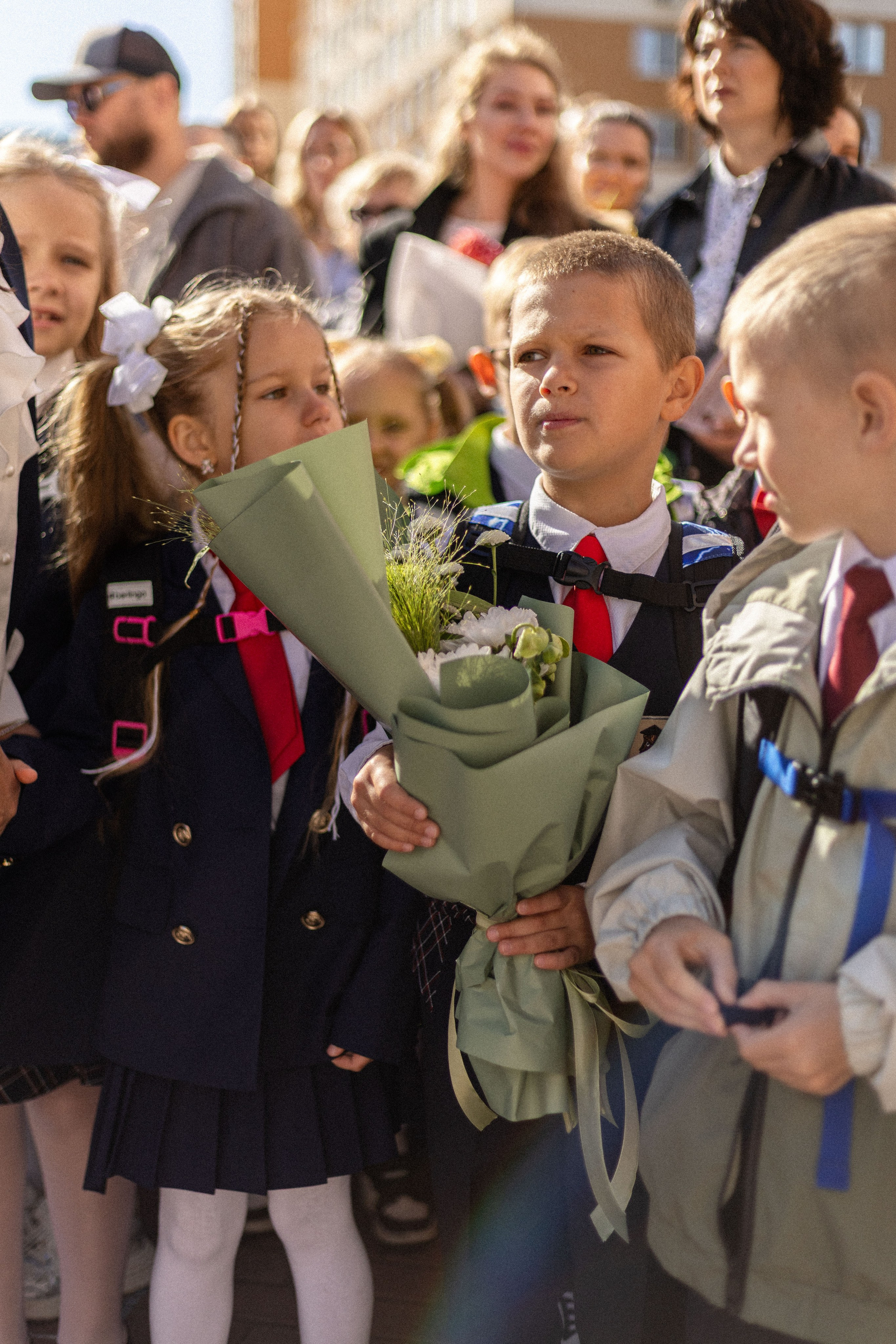 Торжественная линейка 1 сентября 45 школа. ИНДИВИДУАЛЬНЫЕ СЪЕМКИ / LOVE STORY / СЕМЕЙНЫЕ / СВАДЕБНЫЕ / ФОТО ДНИ