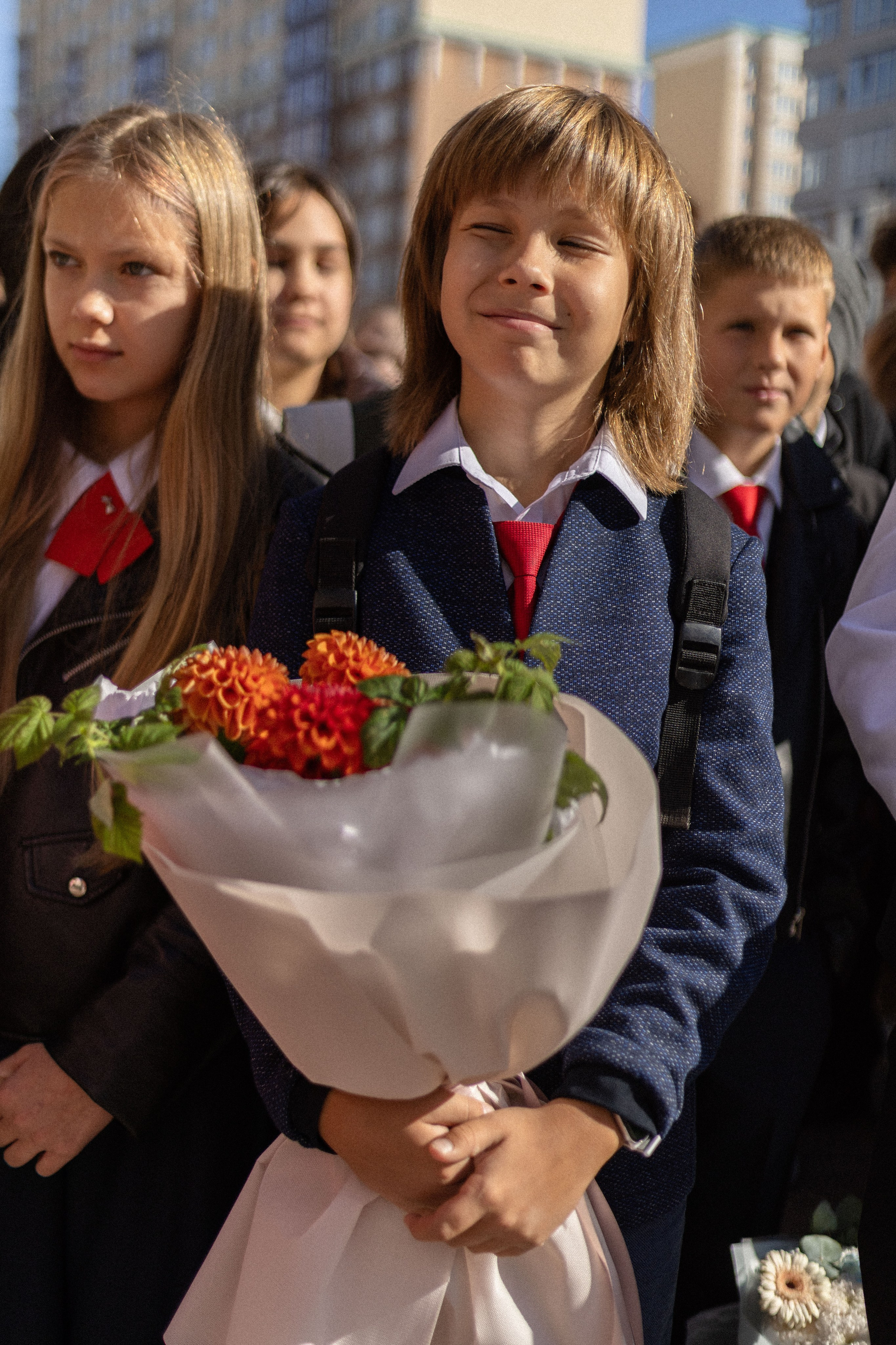 Торжественная линейка 1 сентября 45 школа. ИНДИВИДУАЛЬНЫЕ СЪЕМКИ / LOVE STORY / СЕМЕЙНЫЕ / СВАДЕБНЫЕ / ФОТО ДНИ