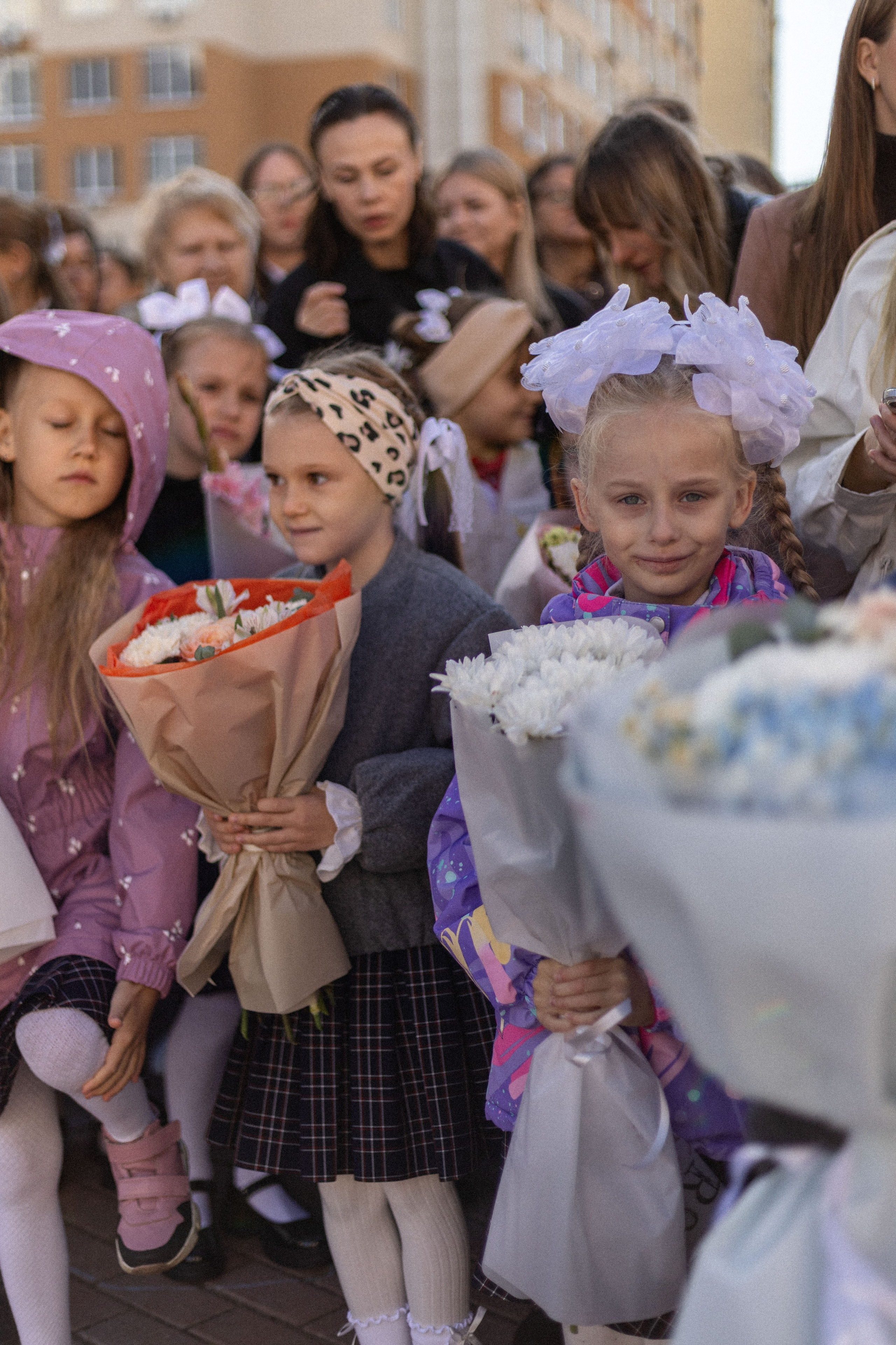 Торжественная линейка 1 сентября 45 школа. ИНДИВИДУАЛЬНЫЕ СЪЕМКИ / LOVE STORY / СЕМЕЙНЫЕ / СВАДЕБНЫЕ / ФОТО ДНИ