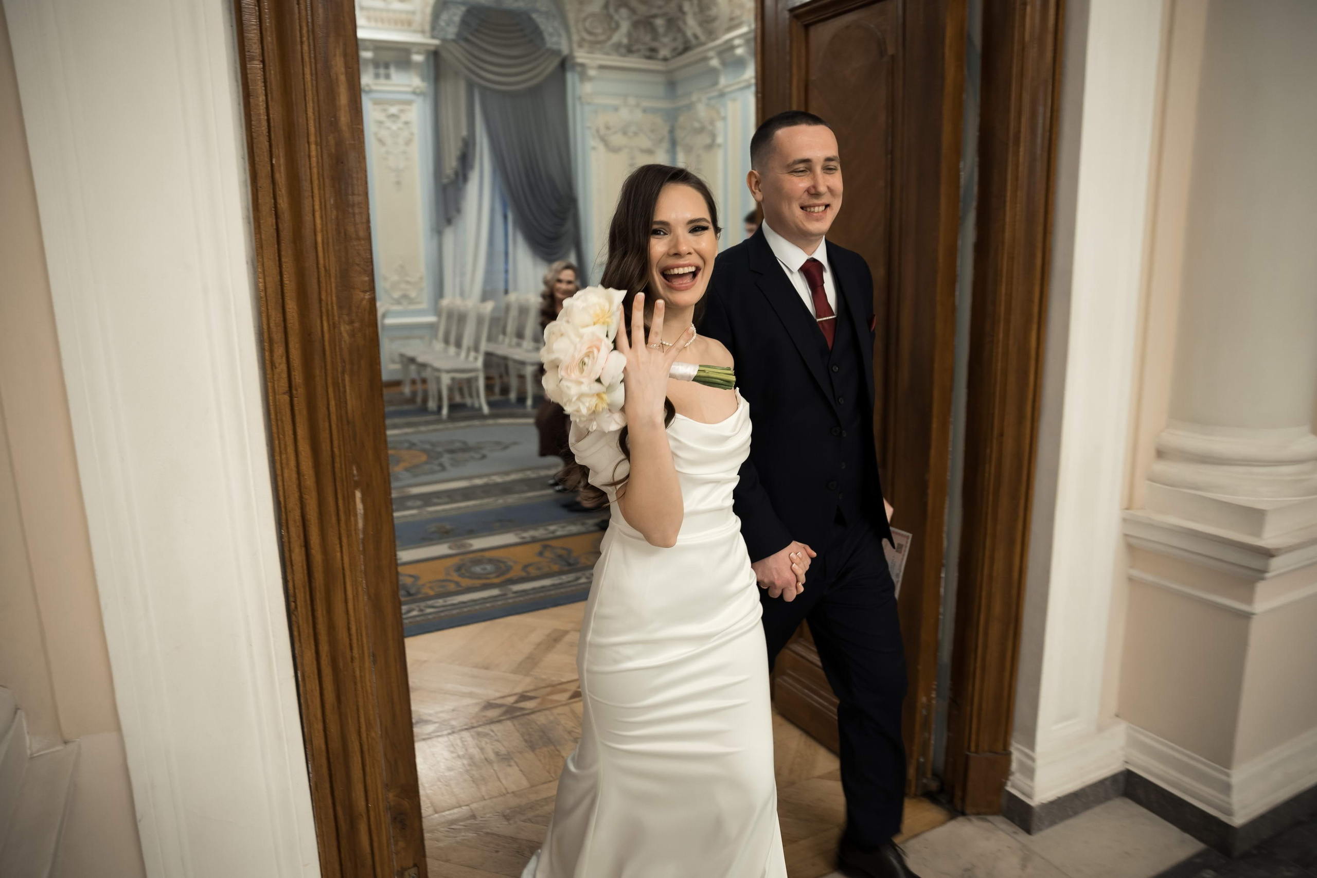 Свадебная фотосессия на Фурштатской. Свадебный фотограф Игорь Брундасов 8PHOTO на свадьбу венчание загс СПб