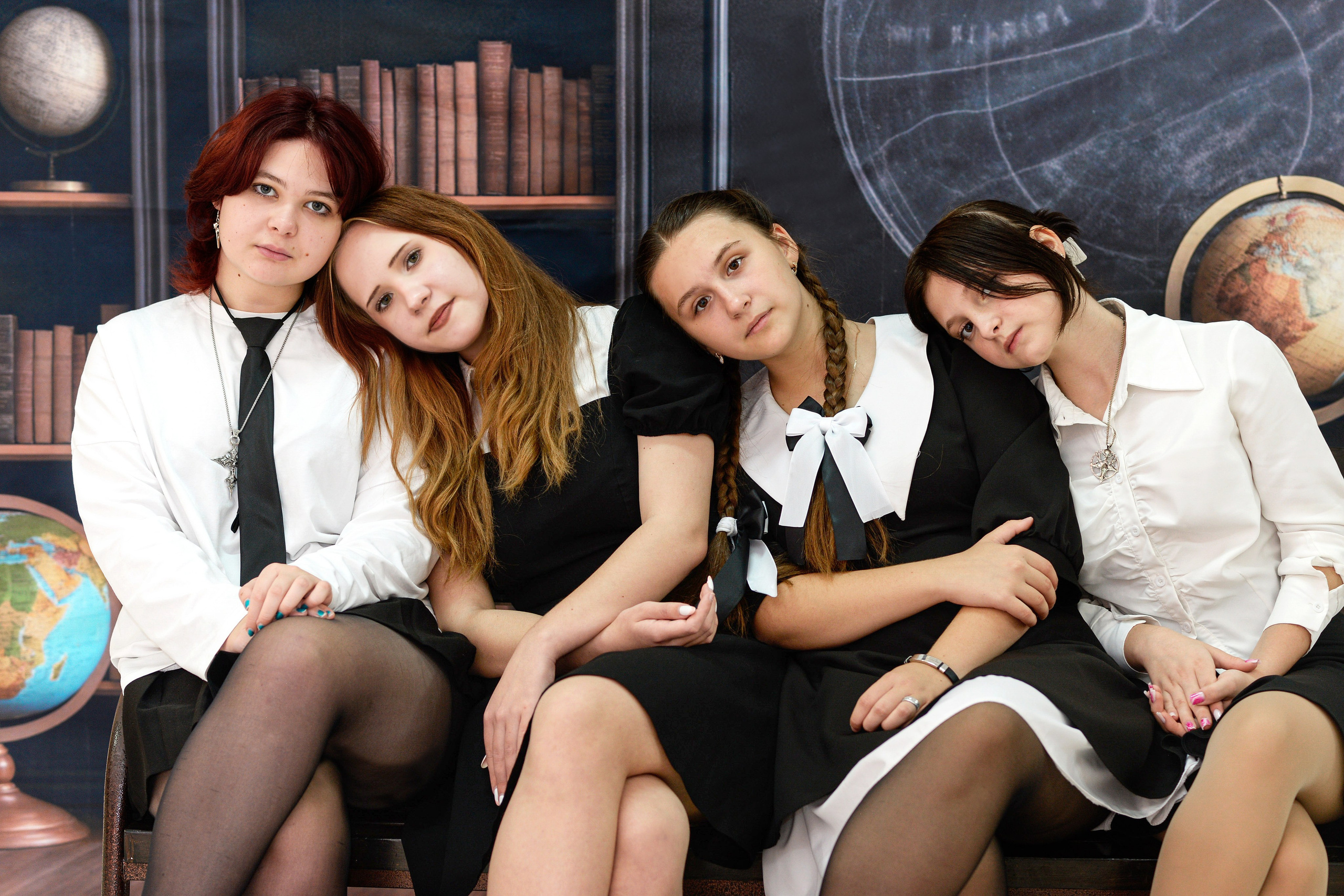 Примеры съемочных дней выпуск 2025-2026. Фотограф в Приморско-Ахтарске — Свадьбы, Школы, Фотоальбомы