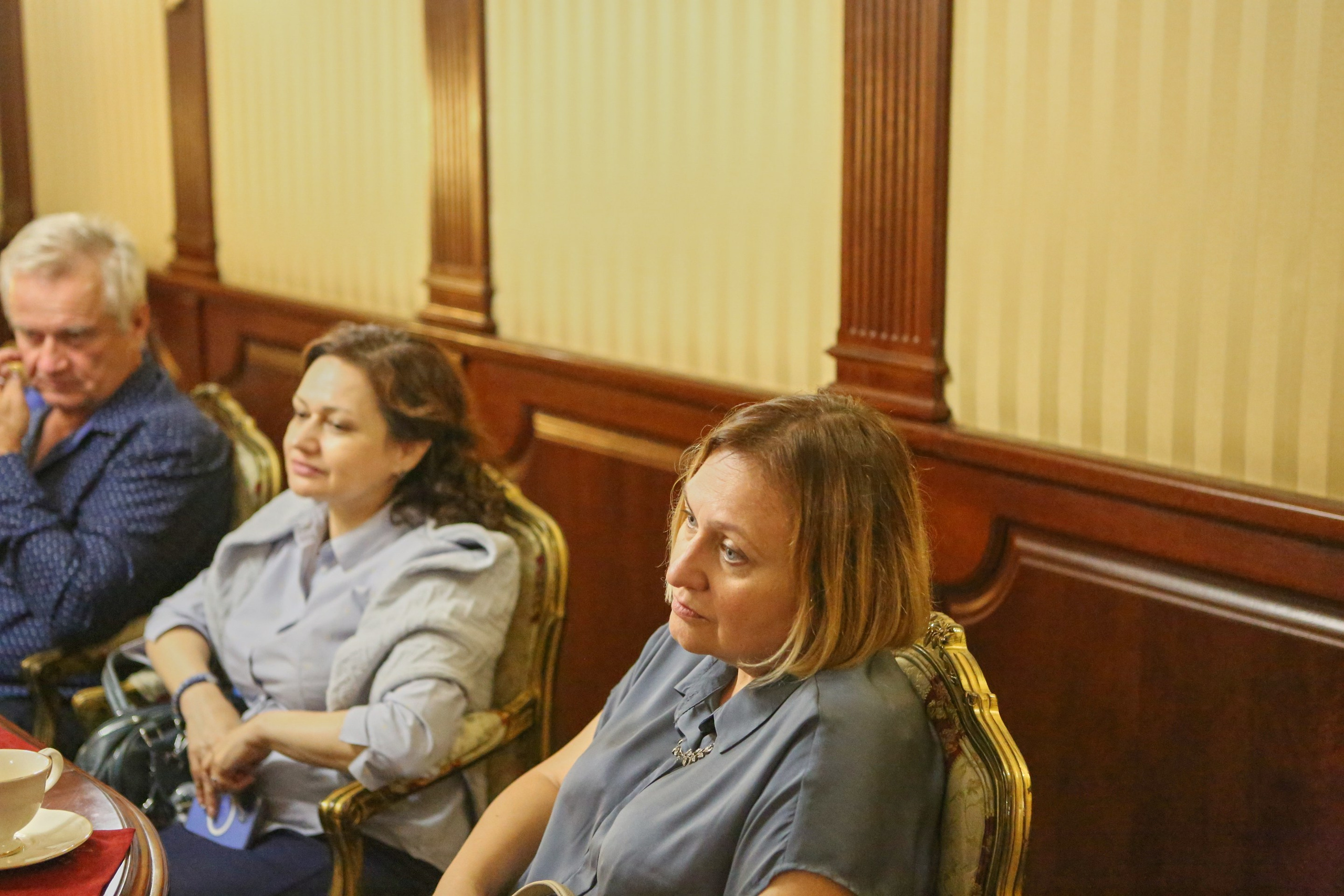 Stories at the table. Фотограф в Санкт-Петербурге Владимир Тихомиров