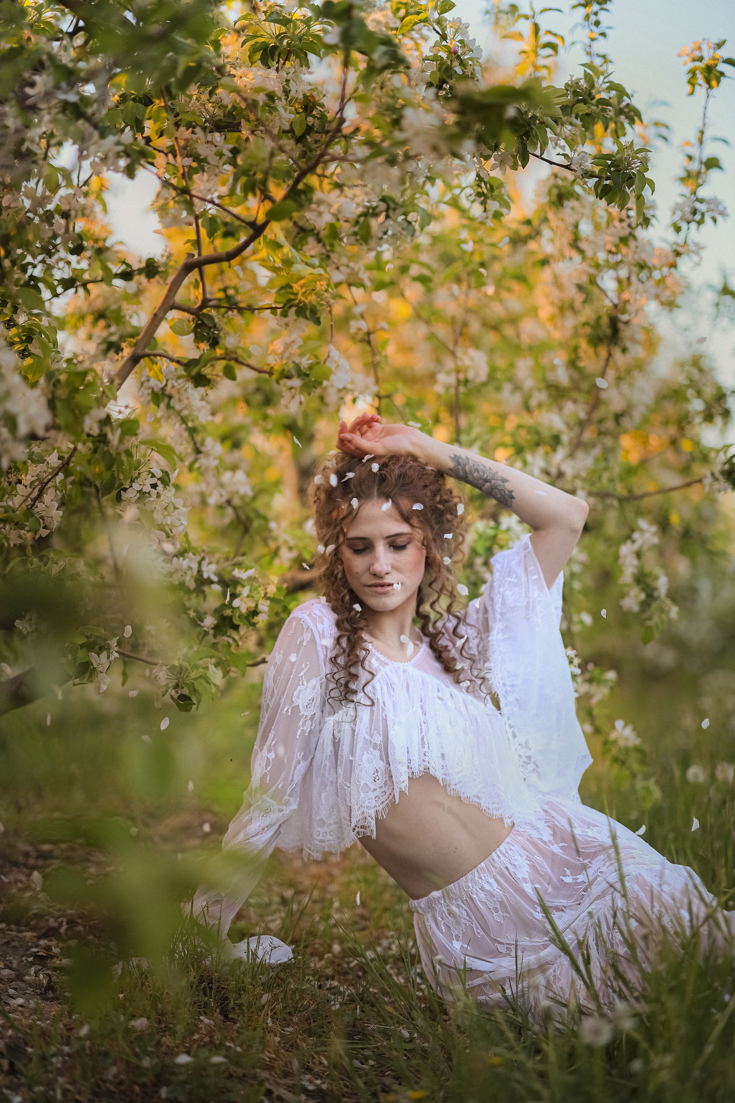 Фотосессия в яблоневом саду. Свадебный и семейный фотограф в Абхазии Жанна Соснина