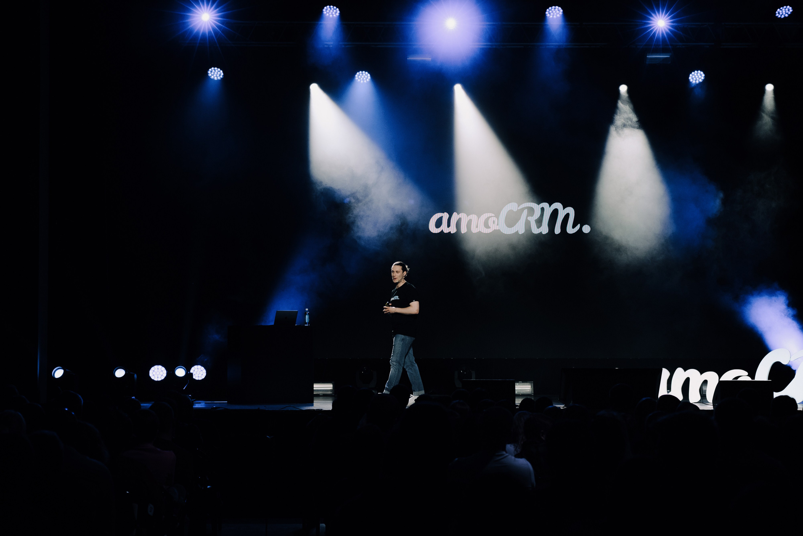 КОНФЕРЕНЦИЯ AMO CRM SIPUNI. Репортажный фотограф Зуев Роман г. Челябинск