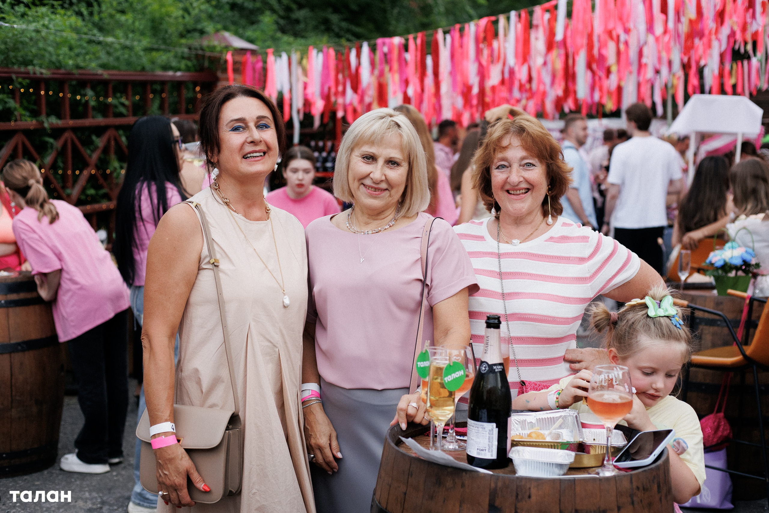 ВИНОТЕКА [бар+магаз] — BIRTHDAY PARTY. СВОИ. ФОТООТЧЕТЫ-СОБЫТИЯ-МЕСТА