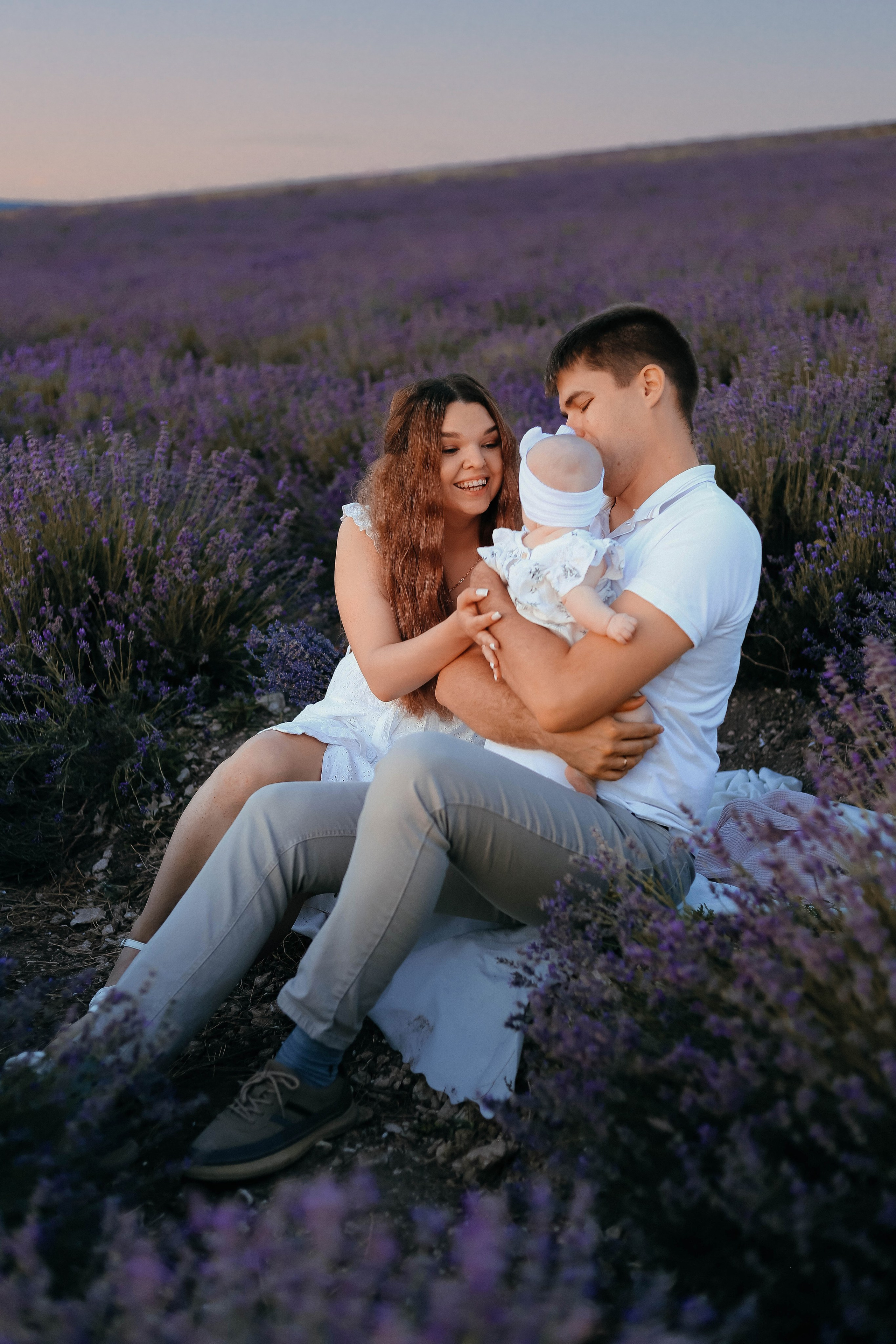 Тамара и Сергей в лаванде. Женский/Детский фотограф в Симферополе Вероника Слепогина