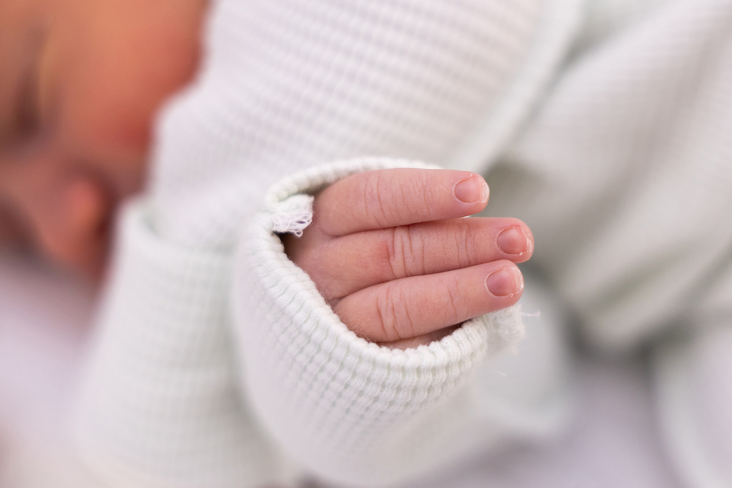 Фотосессия выписки из роддома на Фурштатской. Татьяна Нагорнова — семейный фотограф в Санкт-Петербурге