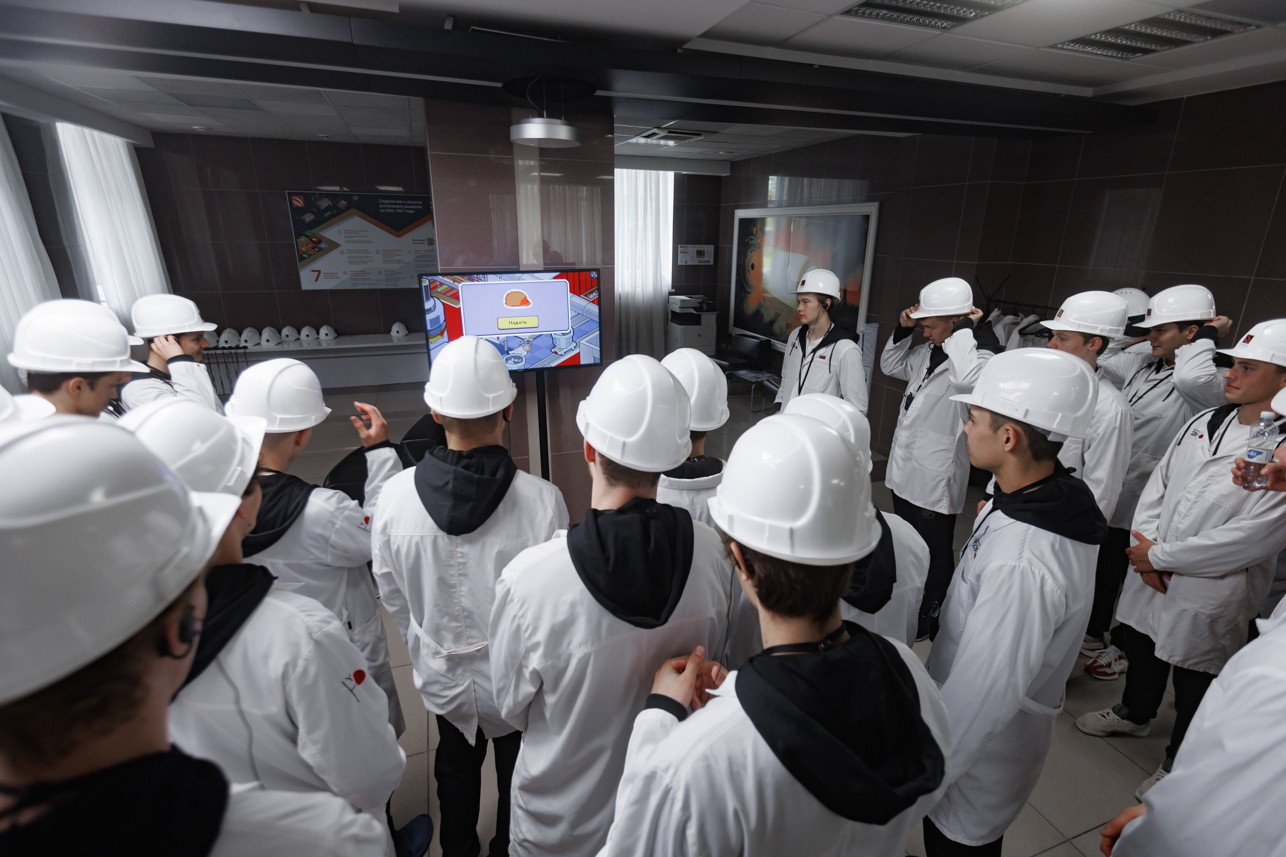 ХК Трактор. Экскурсия на Высоту 239