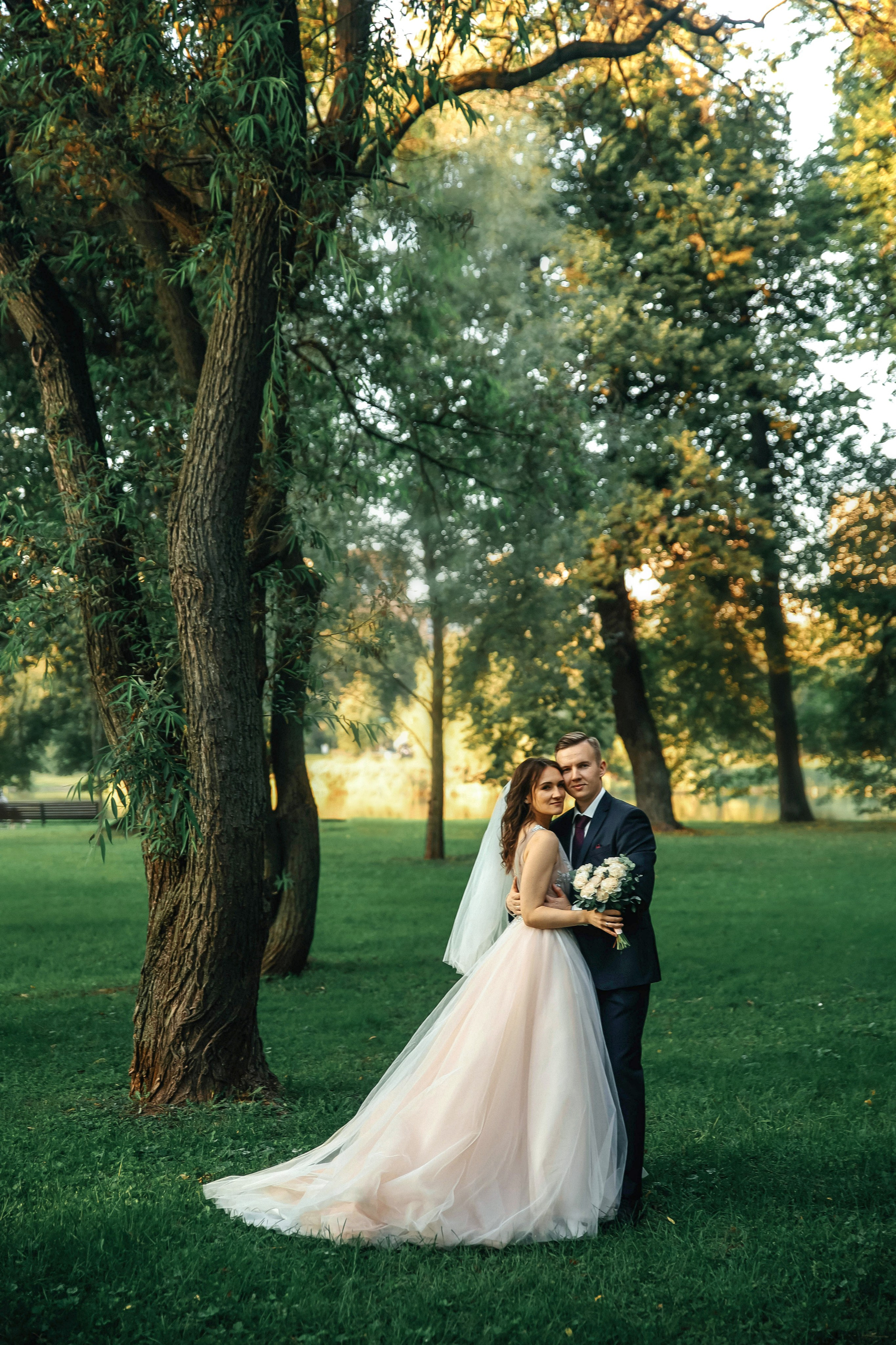 Свадебная фотосессия в Измайловском парке. Свадебный и семейный фотограф в Москве