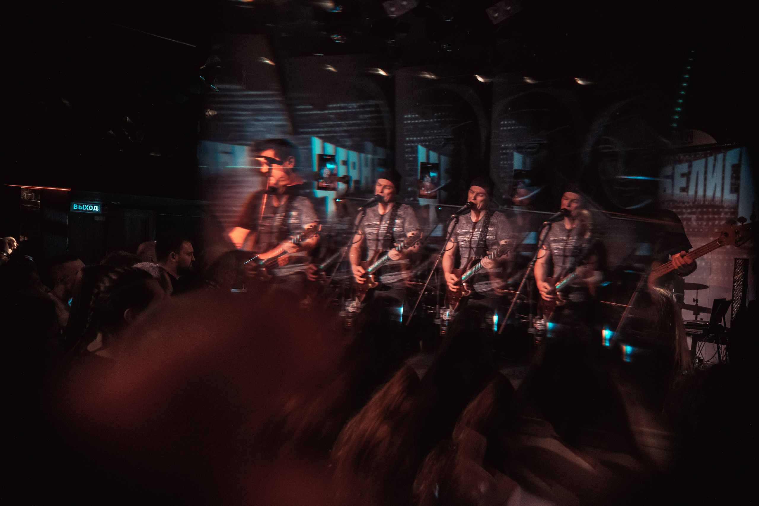 Черный обелиск. Красноярск, 08.04.2025, Эрмитаж. Фотограф Регина Крикунова г. Красноярск