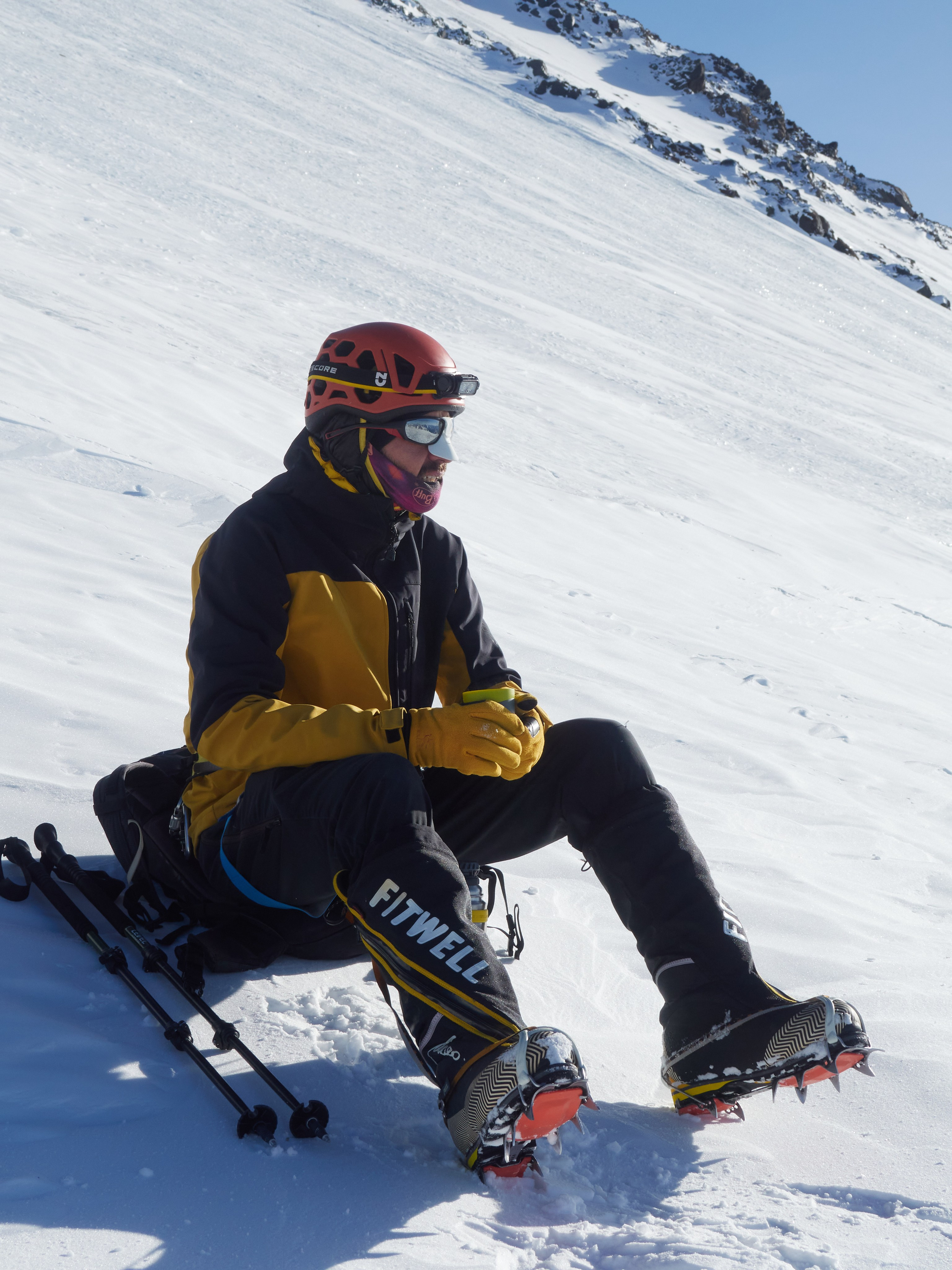 Съемка восхождения на Эльбрус. Горный, высотный Фотограф на Эльбрусе Георгий