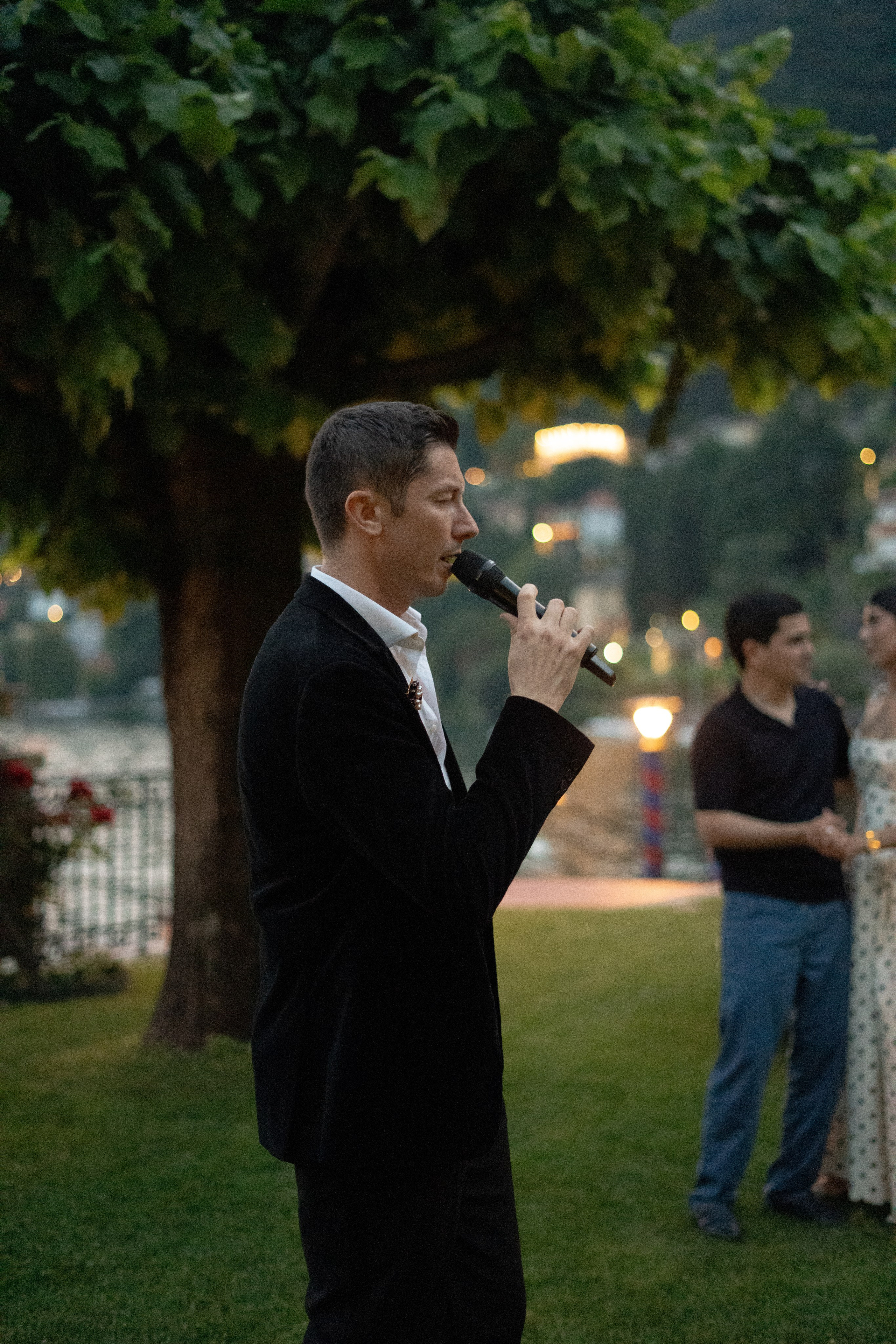 Lake Como Proposal. Valeria Coconova Photographer Italy Como Milan