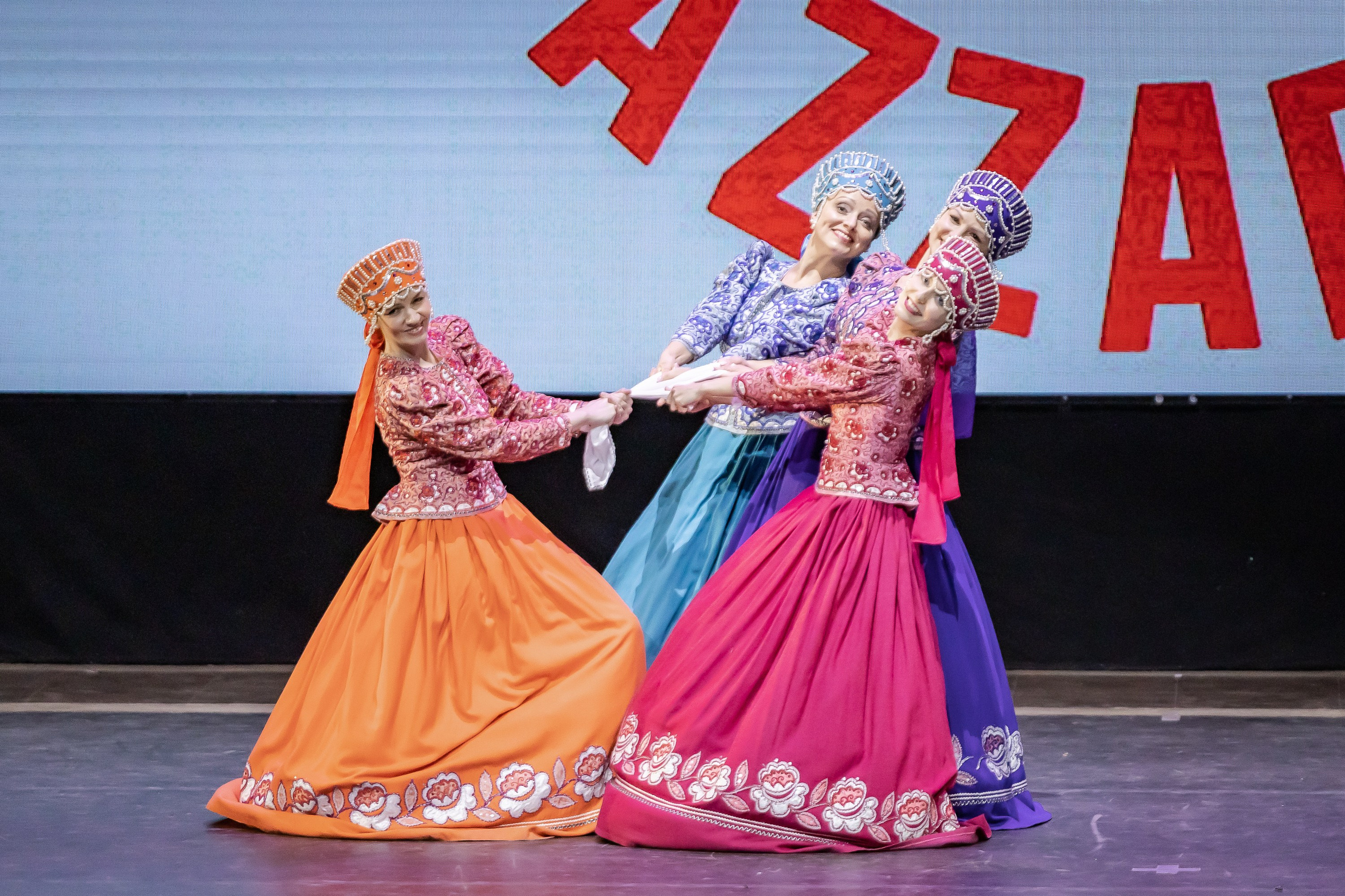 Концерт ансамбля народного такца «Раззадоры». Фотограф Владимир Охрименко