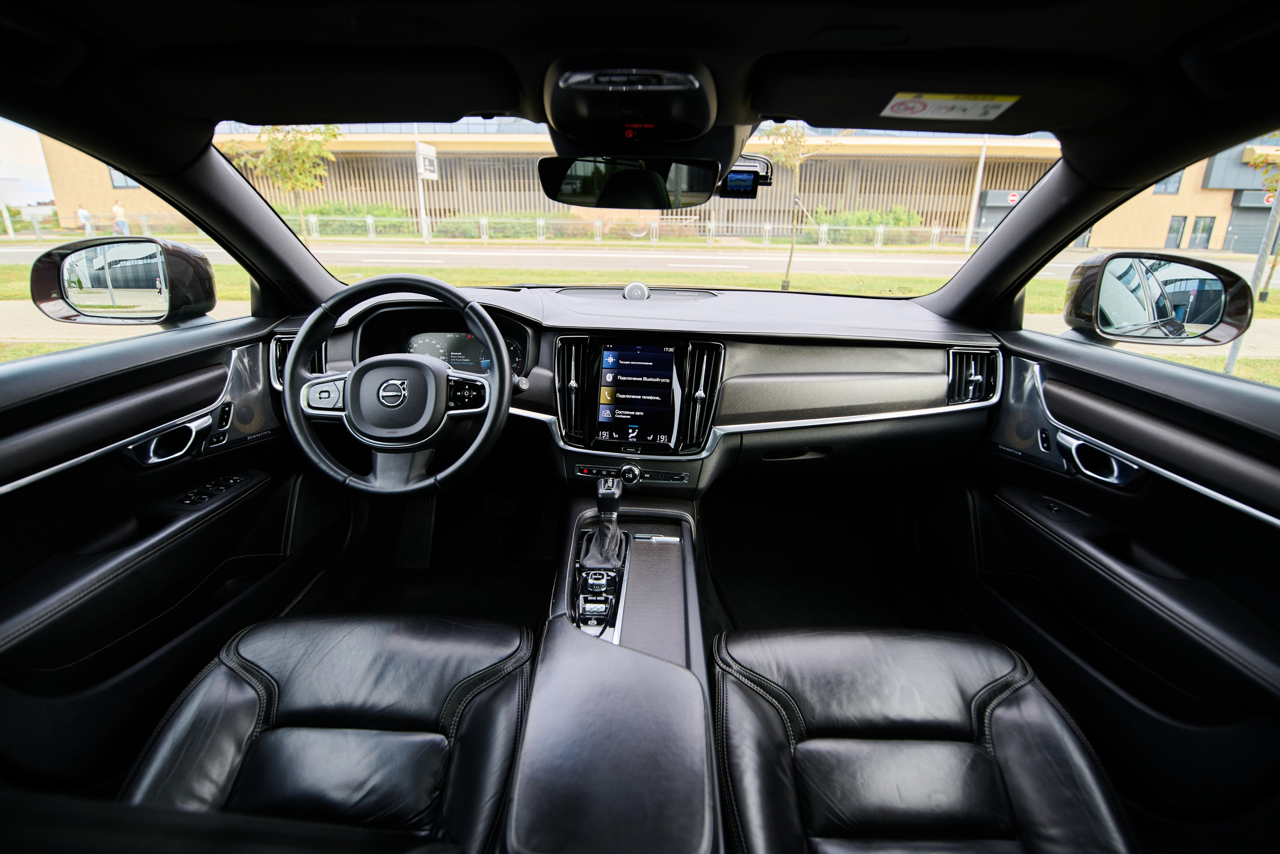 Volvo V90. Александр Тагаев — фотограф в Минске