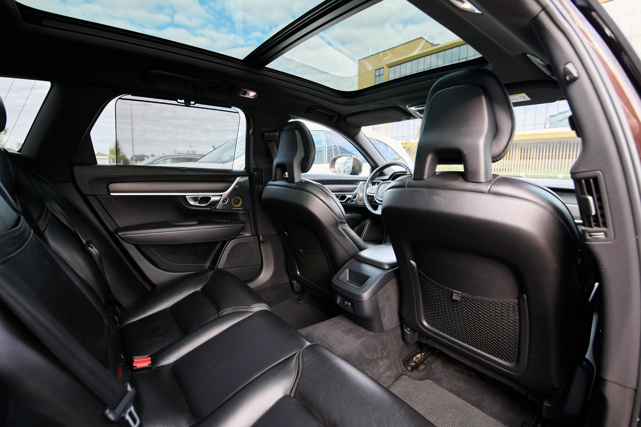 Volvo V90. Александр Тагаев — фотограф в Минске
