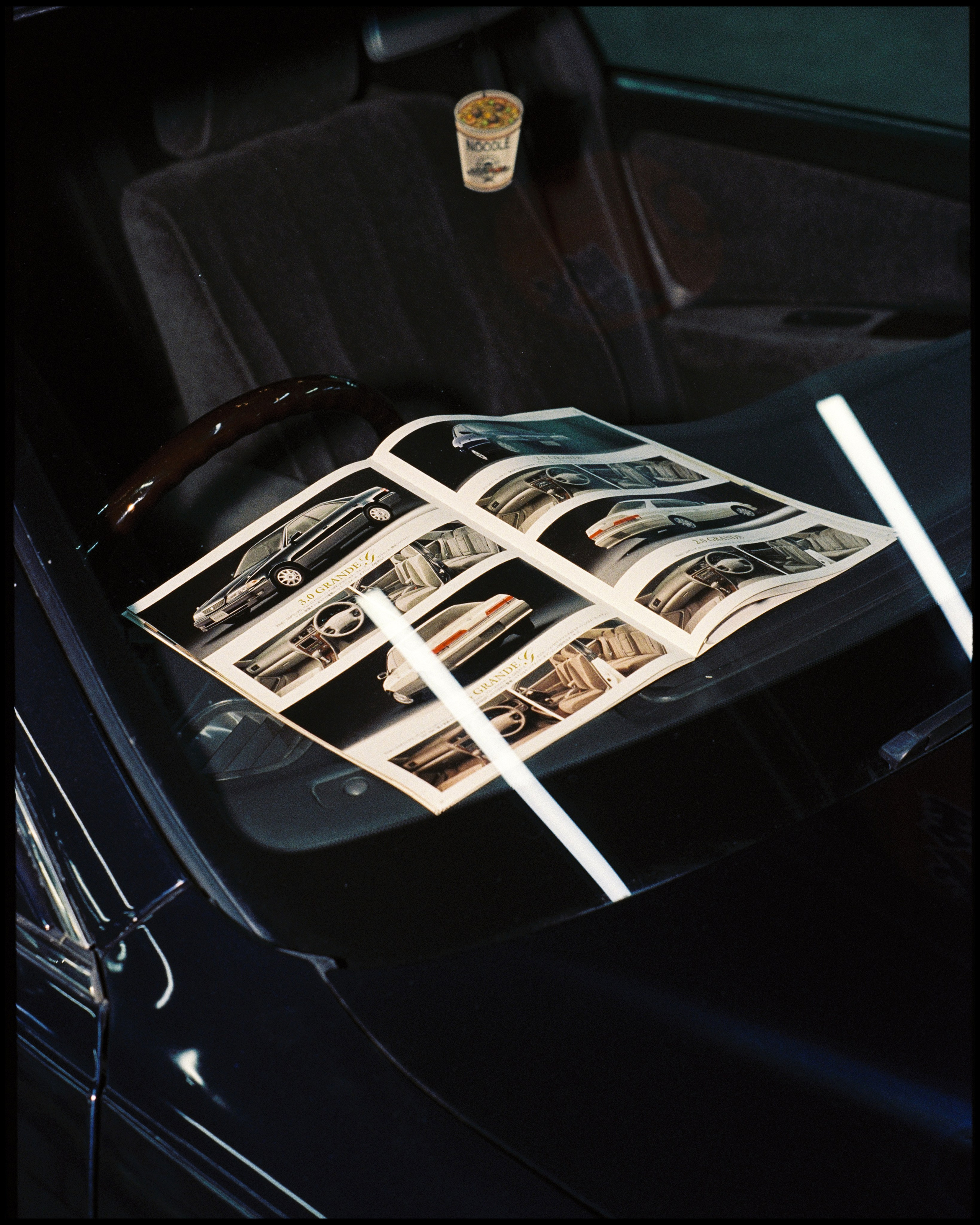 CARS. ANNA — PHOTOGRAPHER