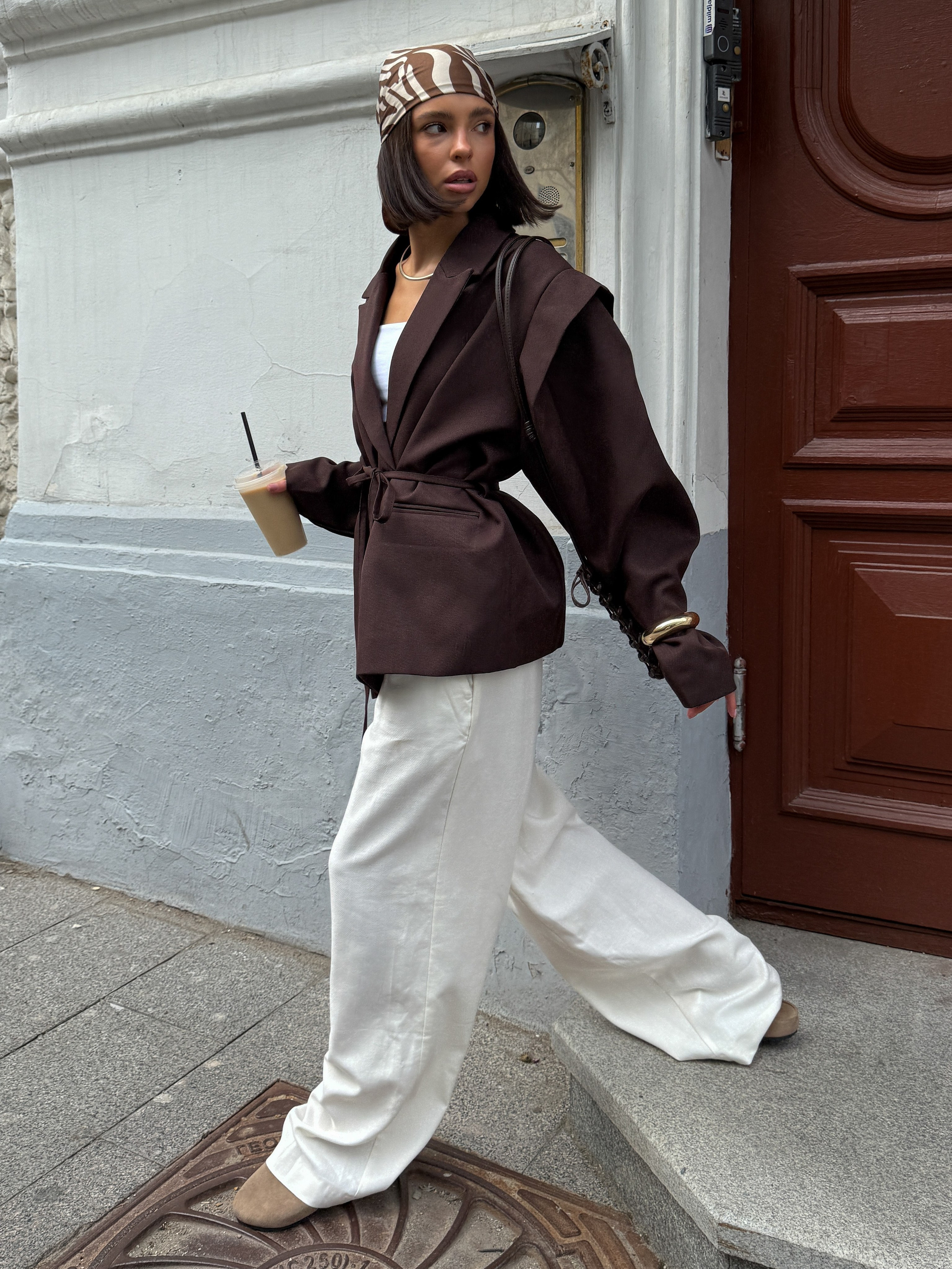 8. Фотограф для брендов и индивидуальных фотосессий в Москве