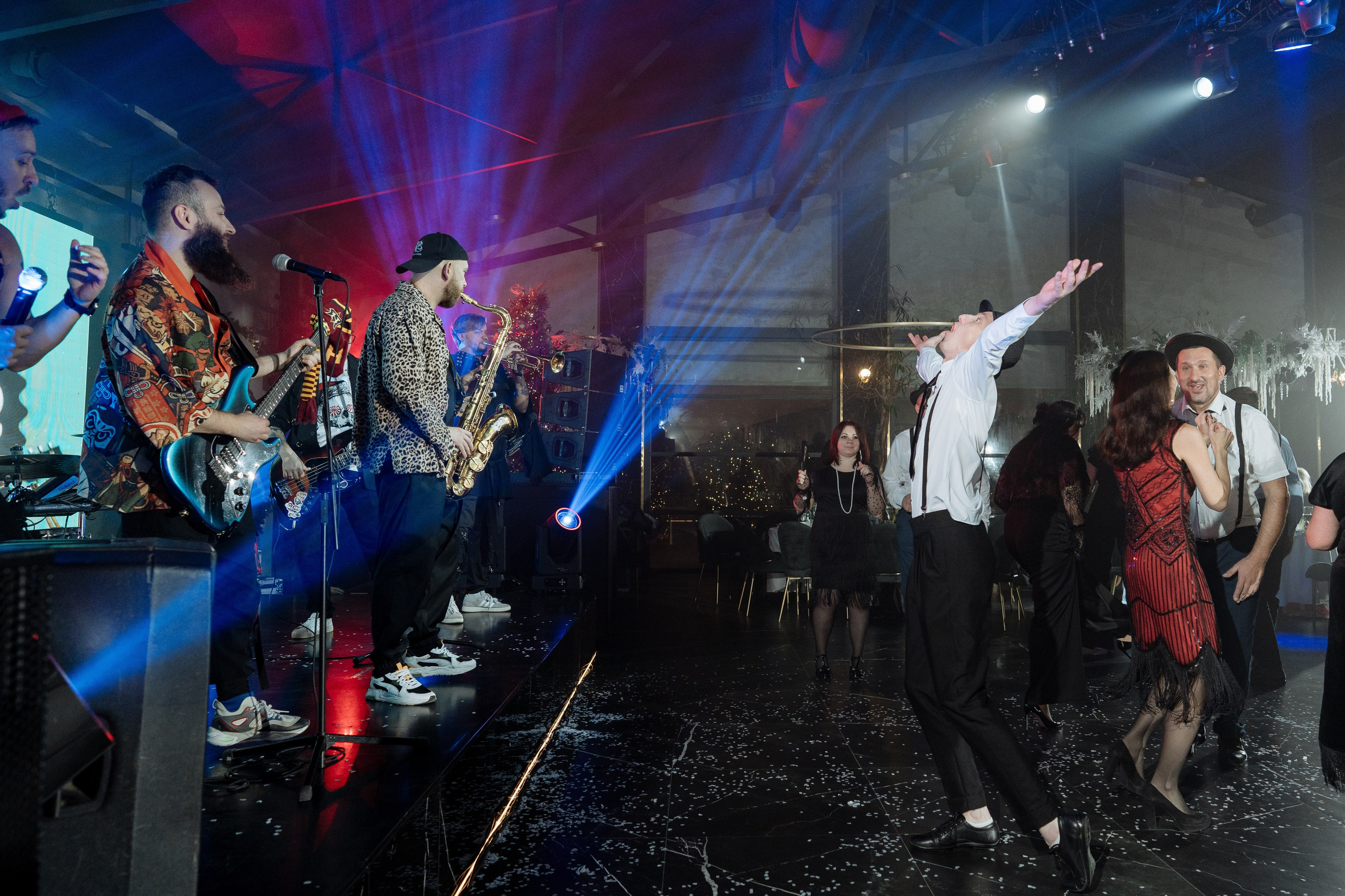 Альбион Тур