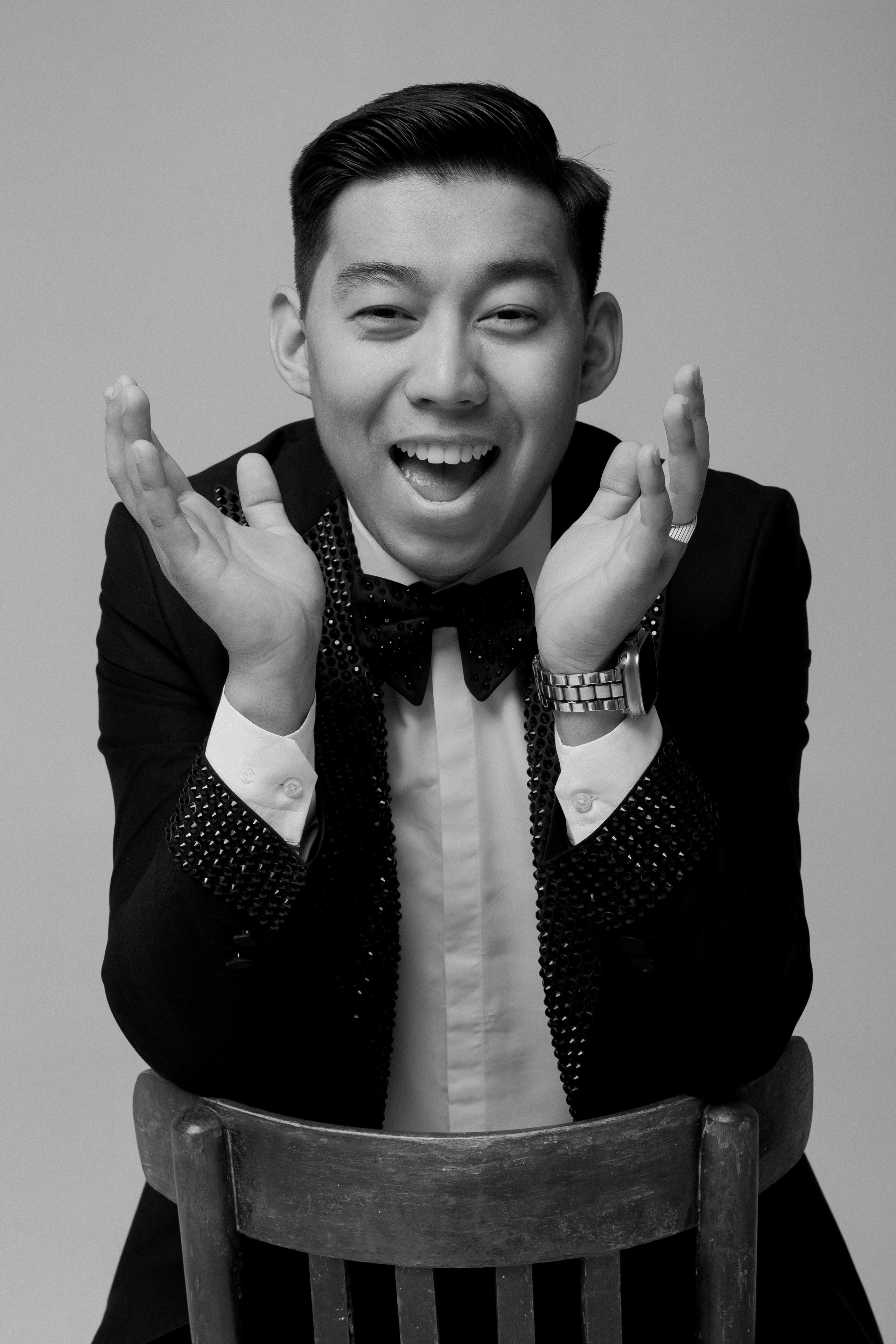 ФОТОГАЛЕРЕЯ. Ведущий Шоумен Алмас Каллемов