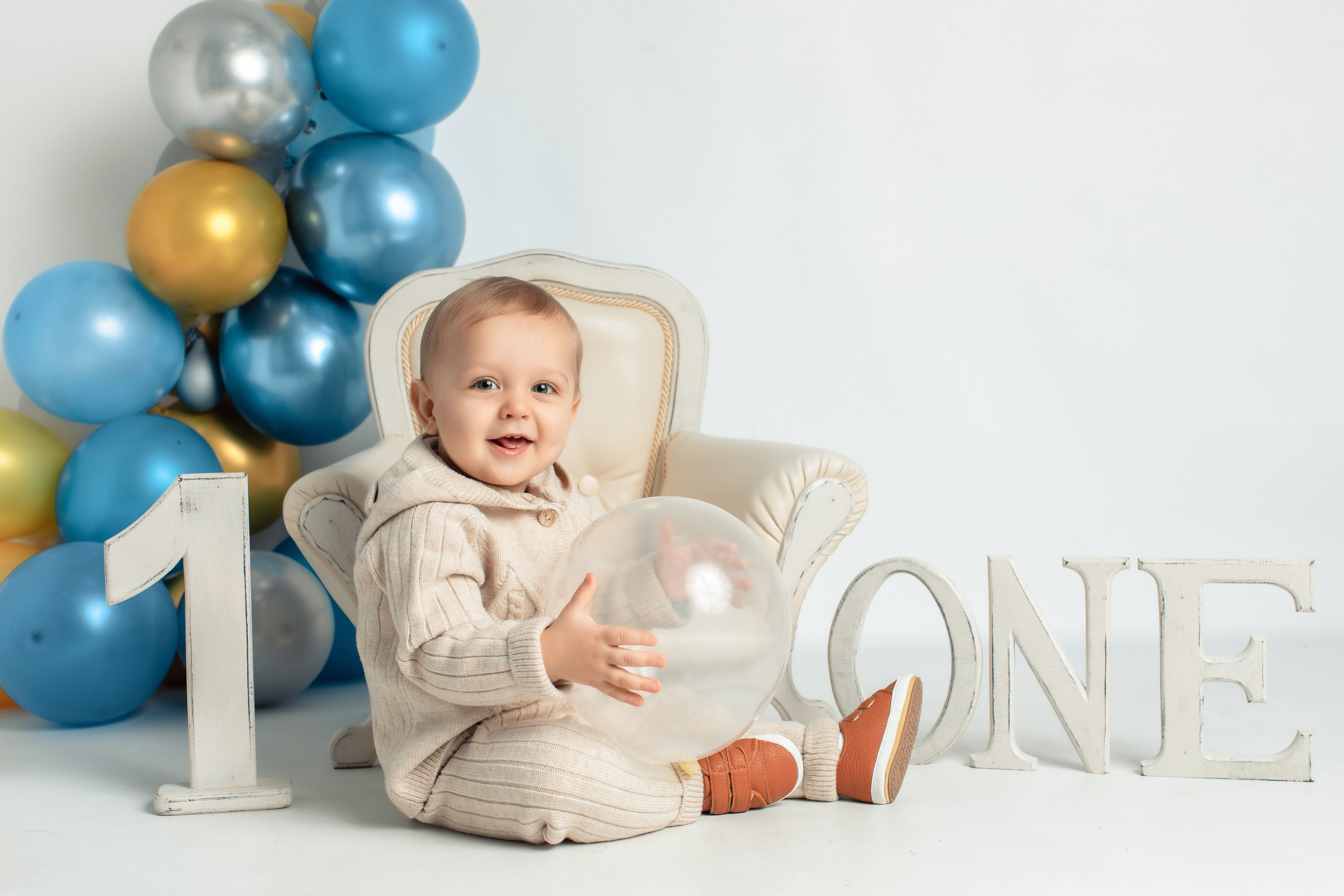 Малыш 5 — 18 месяцев. Фотограф новорождённых и детей до года на КМВ