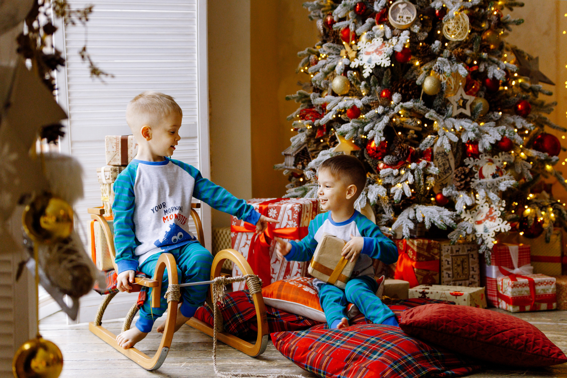 Новогодняя семейная съемка. Вася, Оля. Яро-Мир и Лёня